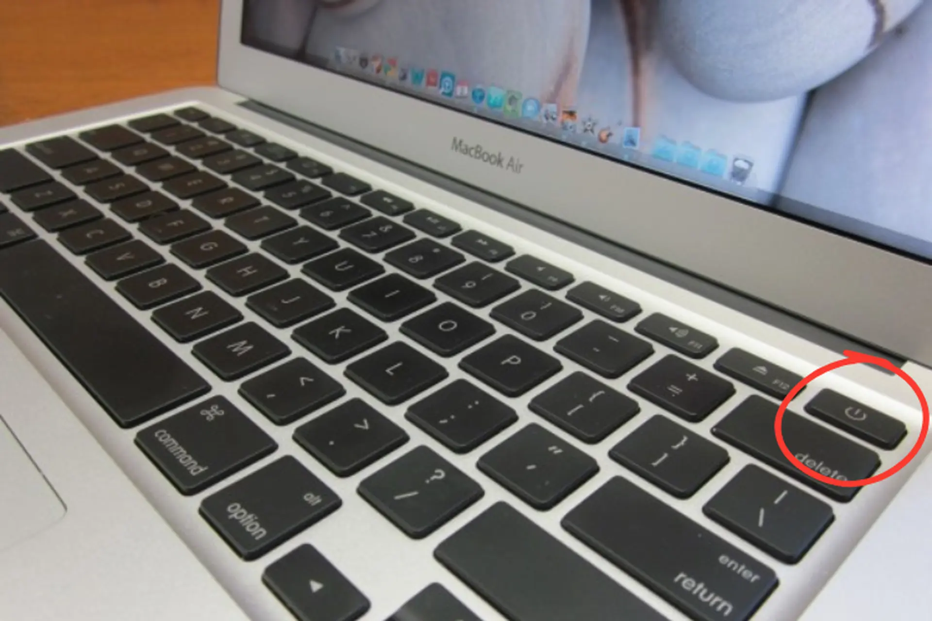 Cách sử dụng nút Eject trên MacBook với những tổ hợp phím hữu ích mà nhiều người chưa biết