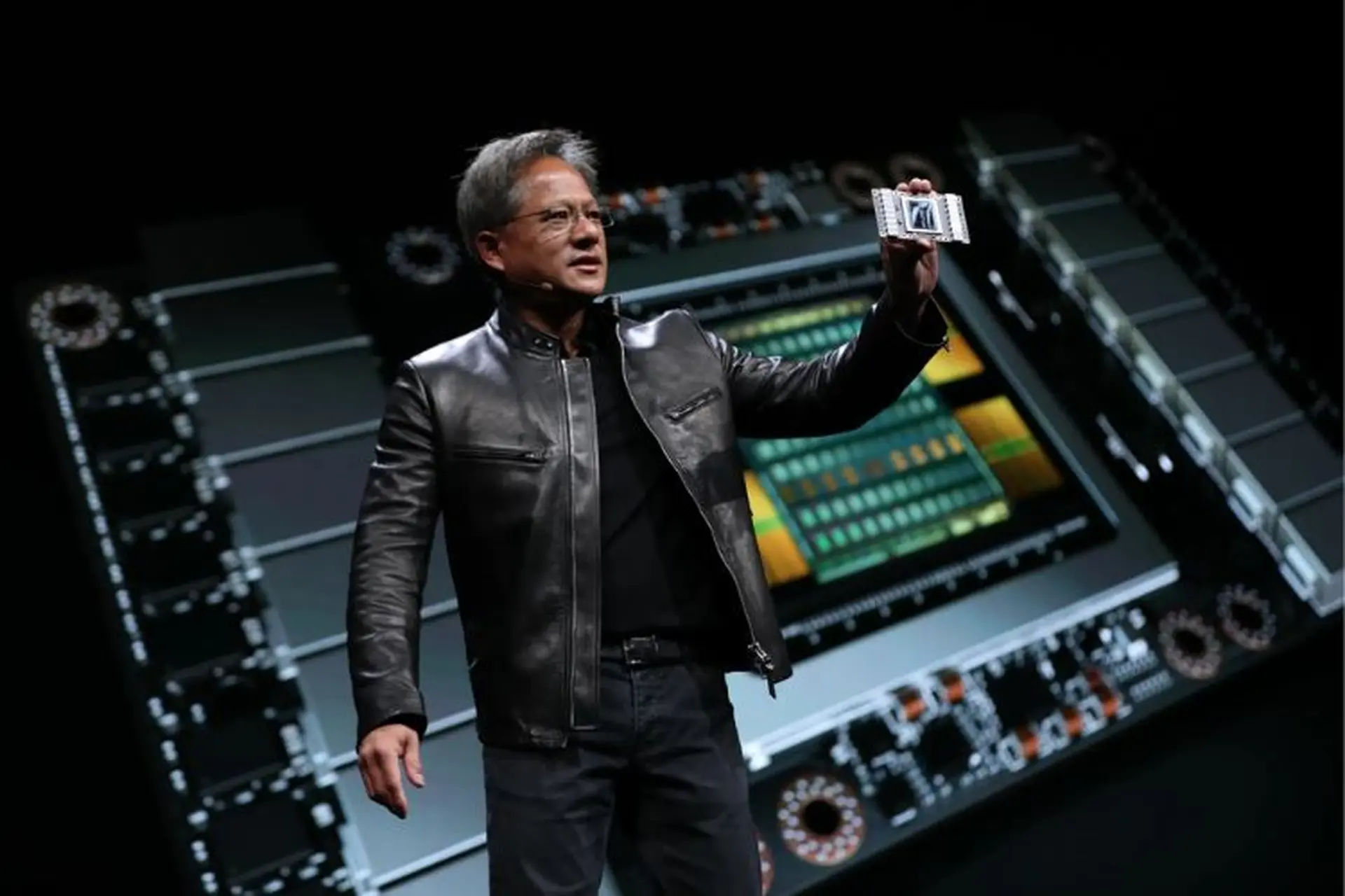 CEO NVIDIA Jensen Huang là ai? Cuộc đời và hành trình biến NVIDIA trở thành gã khổng lồ công nghệ