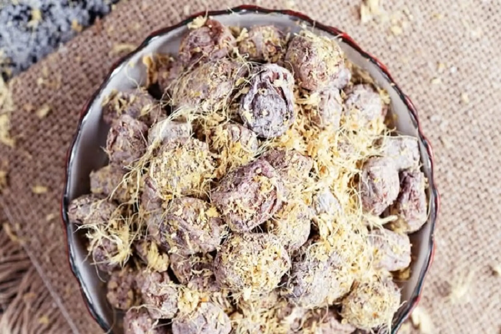 Mách bạn 3 cách làm ô mai mơ đơn giản tại nhà mà ngon không tưởng