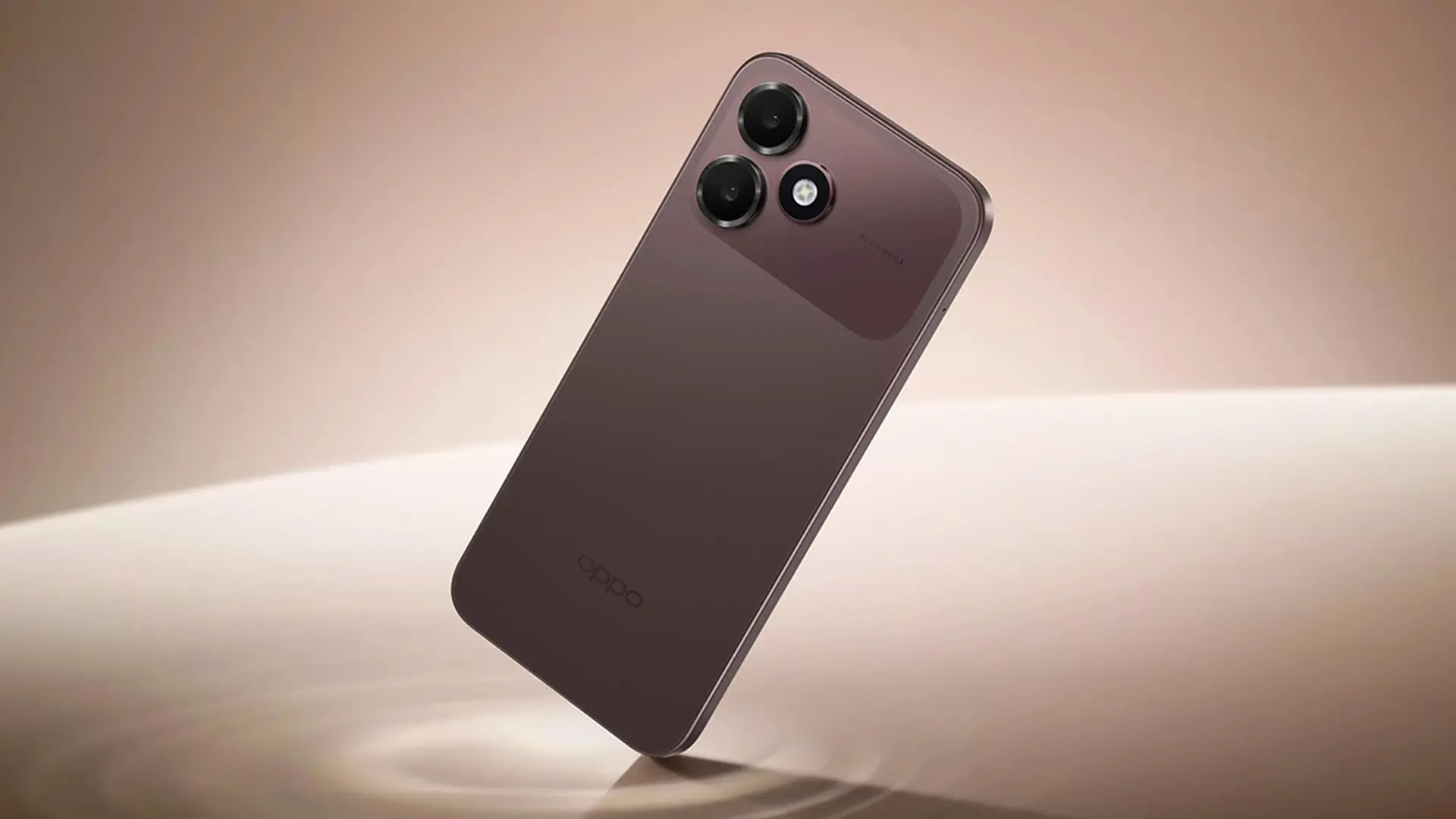 OPPO A6c ra mắt, nổi bật với pin 7.000 mAh trong tầm giá từ 3,8 triệu đồng