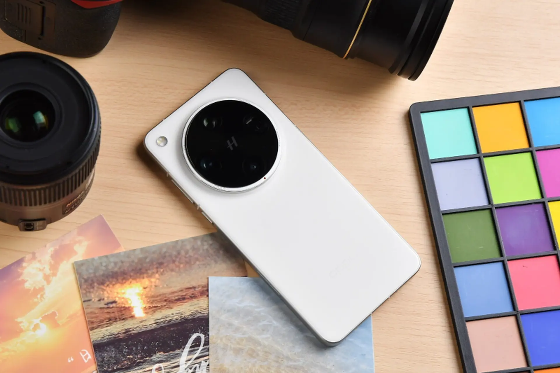 OPPO Find X8 Ultra: Flagship đỉnh cao với thiết kế tinh tế và hiệu năng vượt trội