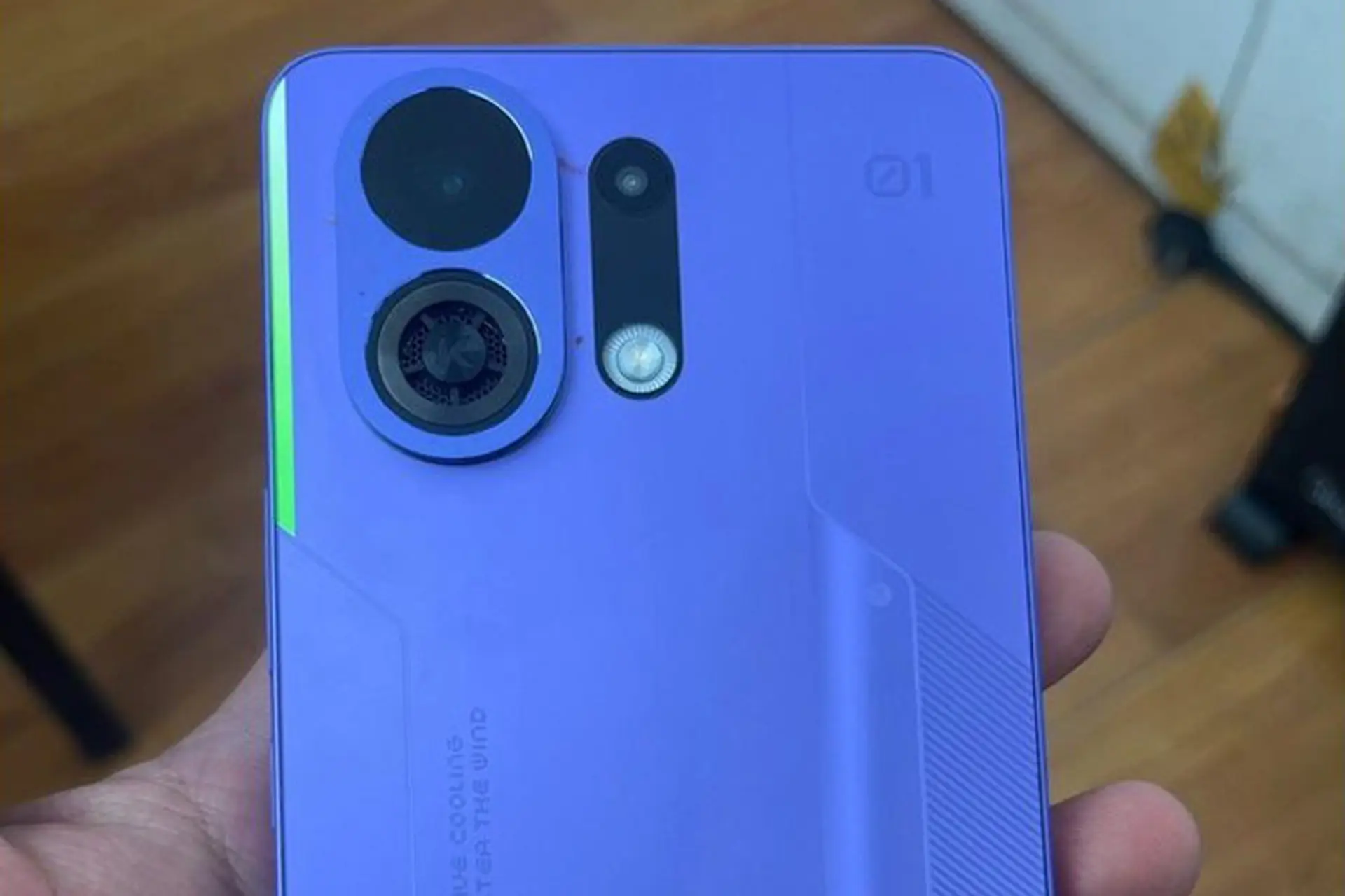 OPPO K13 Turbo lộ diện với thiết kế gaming, có cả quạt tản nhiệt và đèn RGB