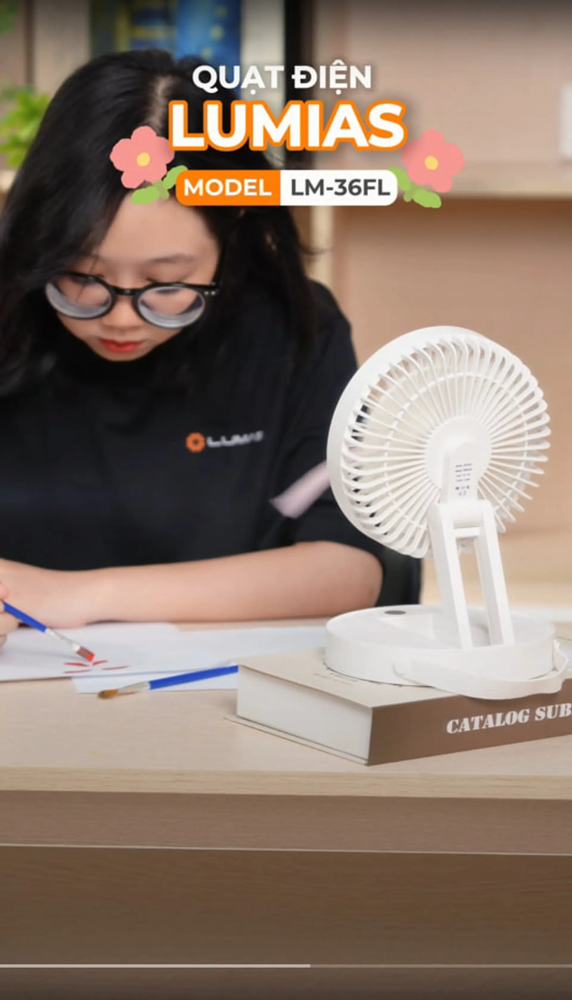 Quạt sạc để bàn Lumias LM-36FL: Nhỏ gọn, cute, giá lại hạt dẻ nữa.