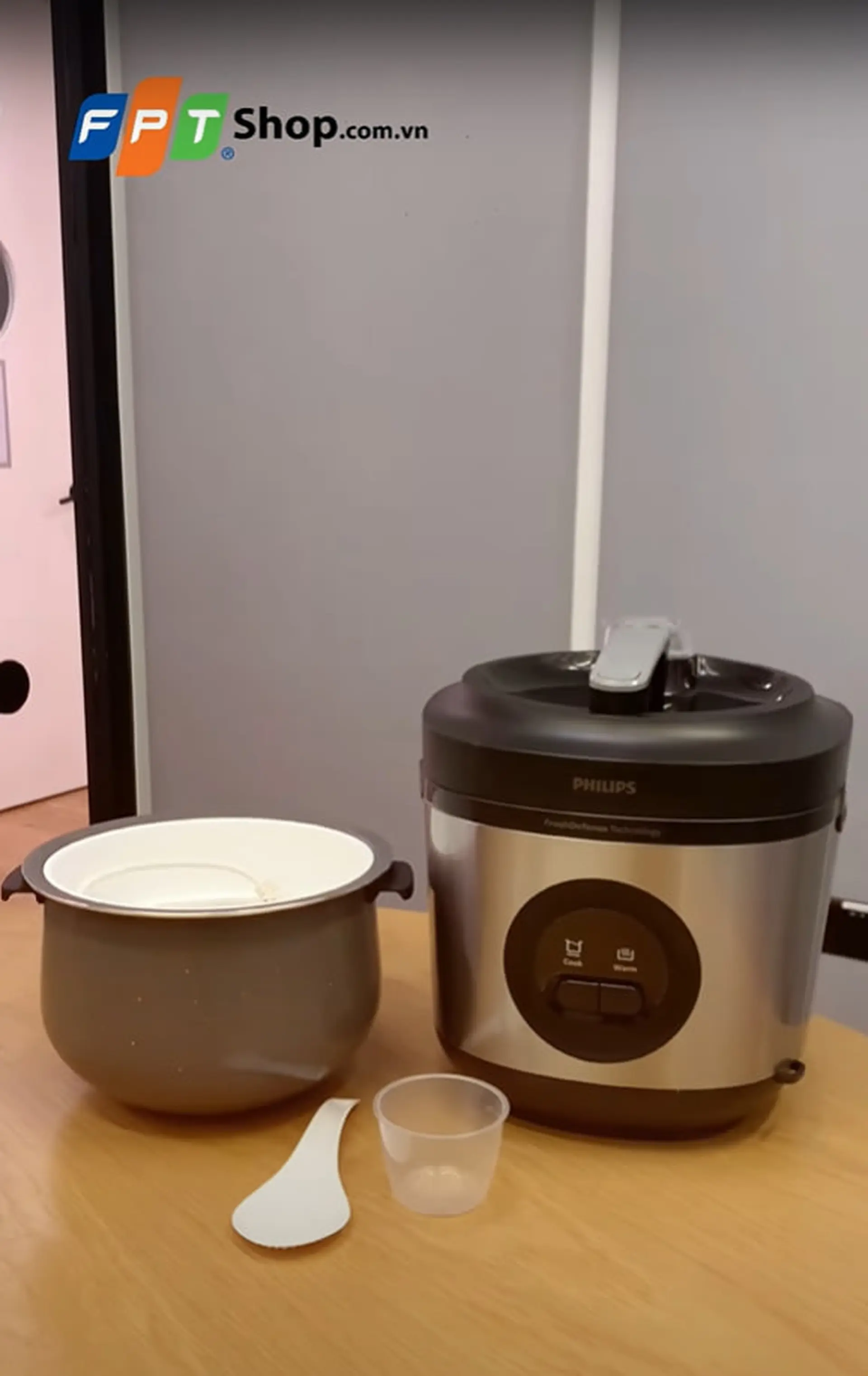 Nồi cơm điện Philips 1.8 lít HD3213/31