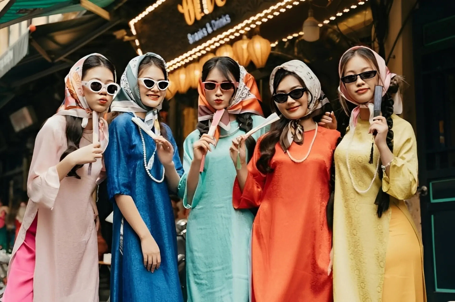 Top 10+ mẫu phụ kiện đi chơi Tết 2026 đang được giới trẻ săn đón nhiệt tình