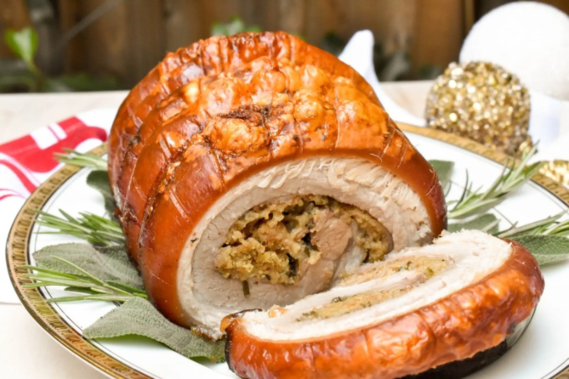 Tìm hiểu về món ăn Porchetta và hướng dẫn cách chế biến chuẩn như đầu bếp Ý