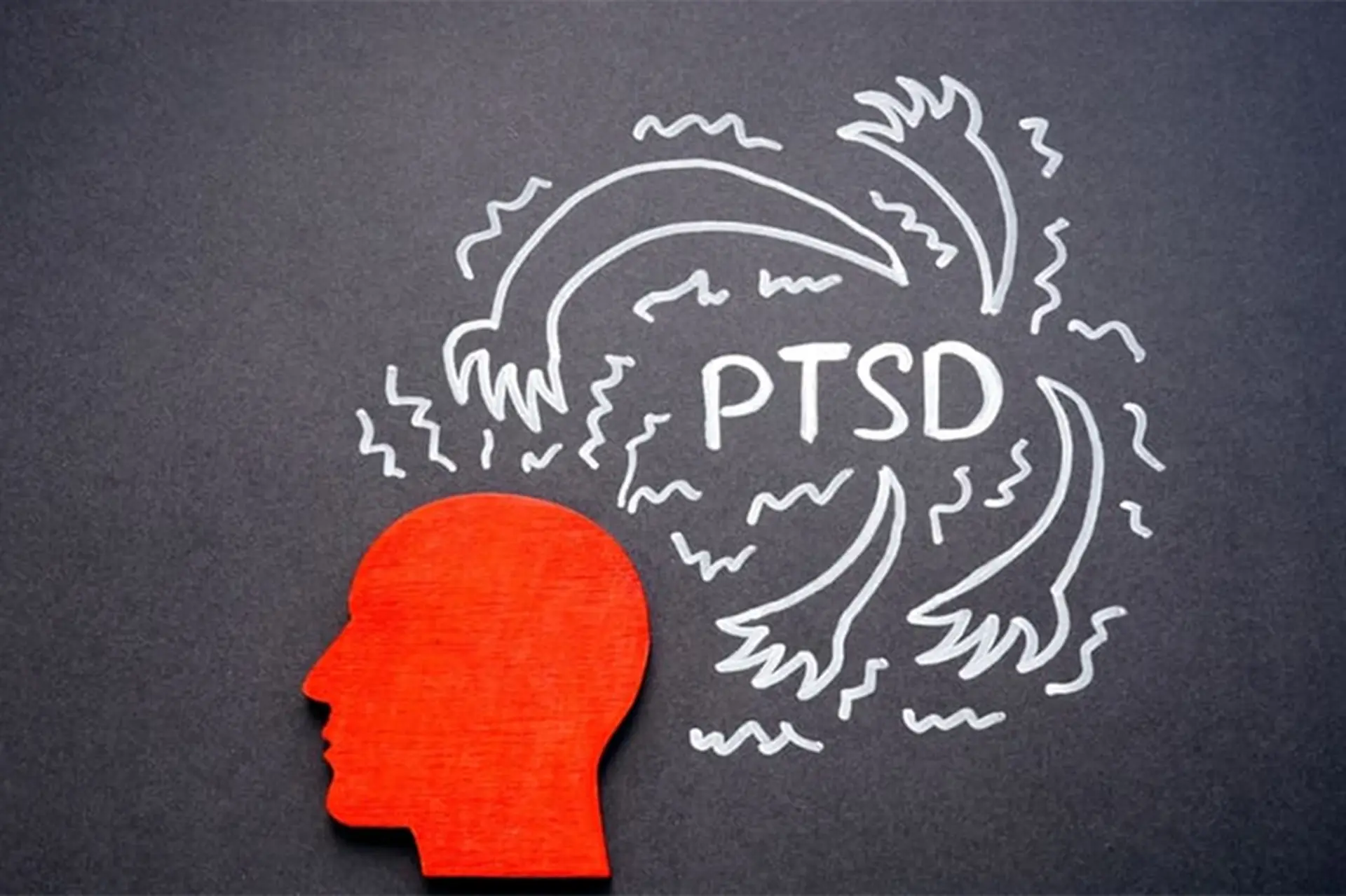 PTSD là gì? Triệu chứng, nguyên nhân và phương pháp điều trị rối loạn căng thẳng sau sang chấn