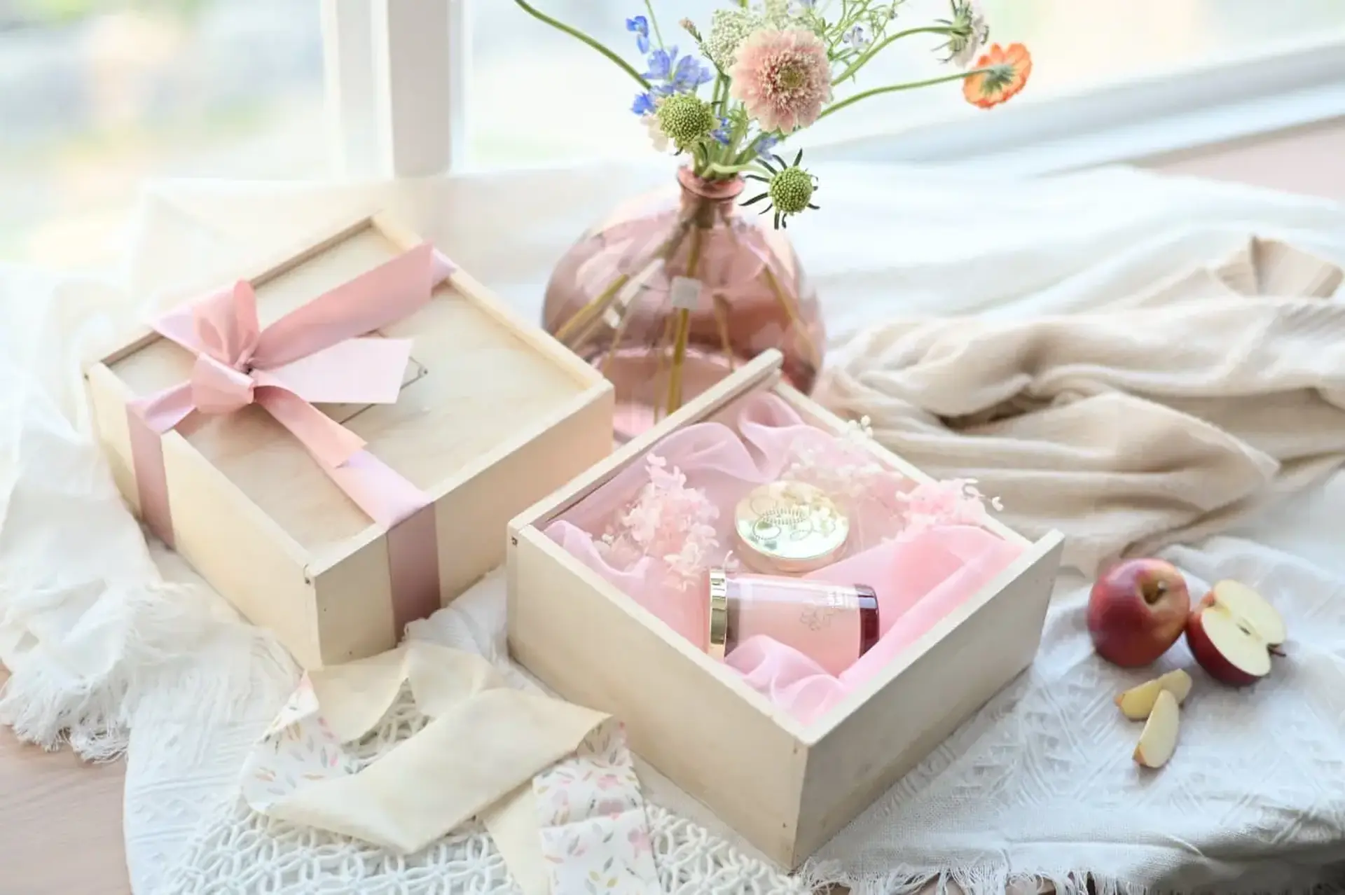 Bí quyết chọn quà 20/10 cho bạn gái mới quen, giúp bạn ghi điểm nhẹ nhàng mà vẫn sâu sắc