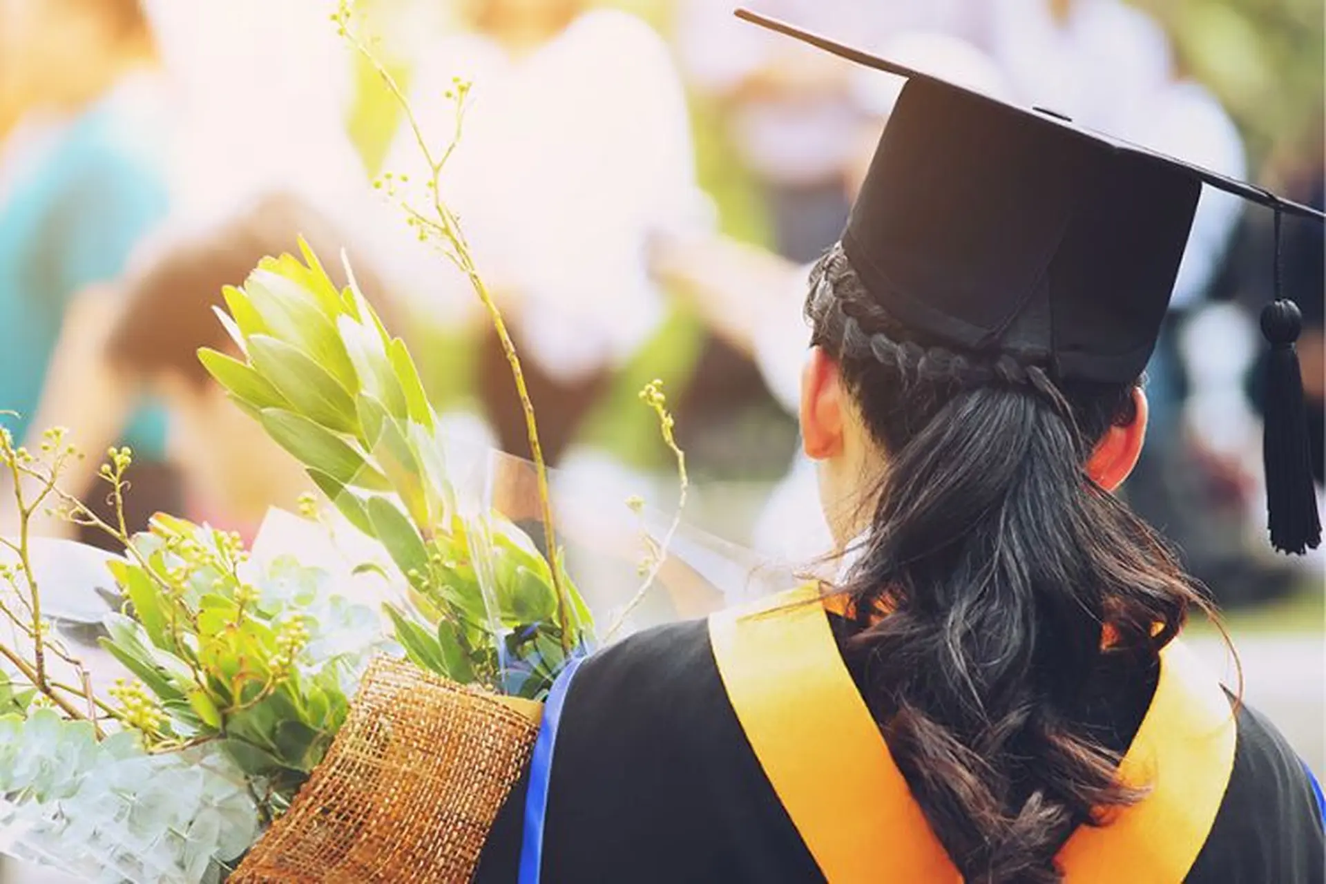 Gợi ý những món quà tặng tốt nghiệp cho nữ và quà tặng tốt nghiệp cho nam phù hợp nhất