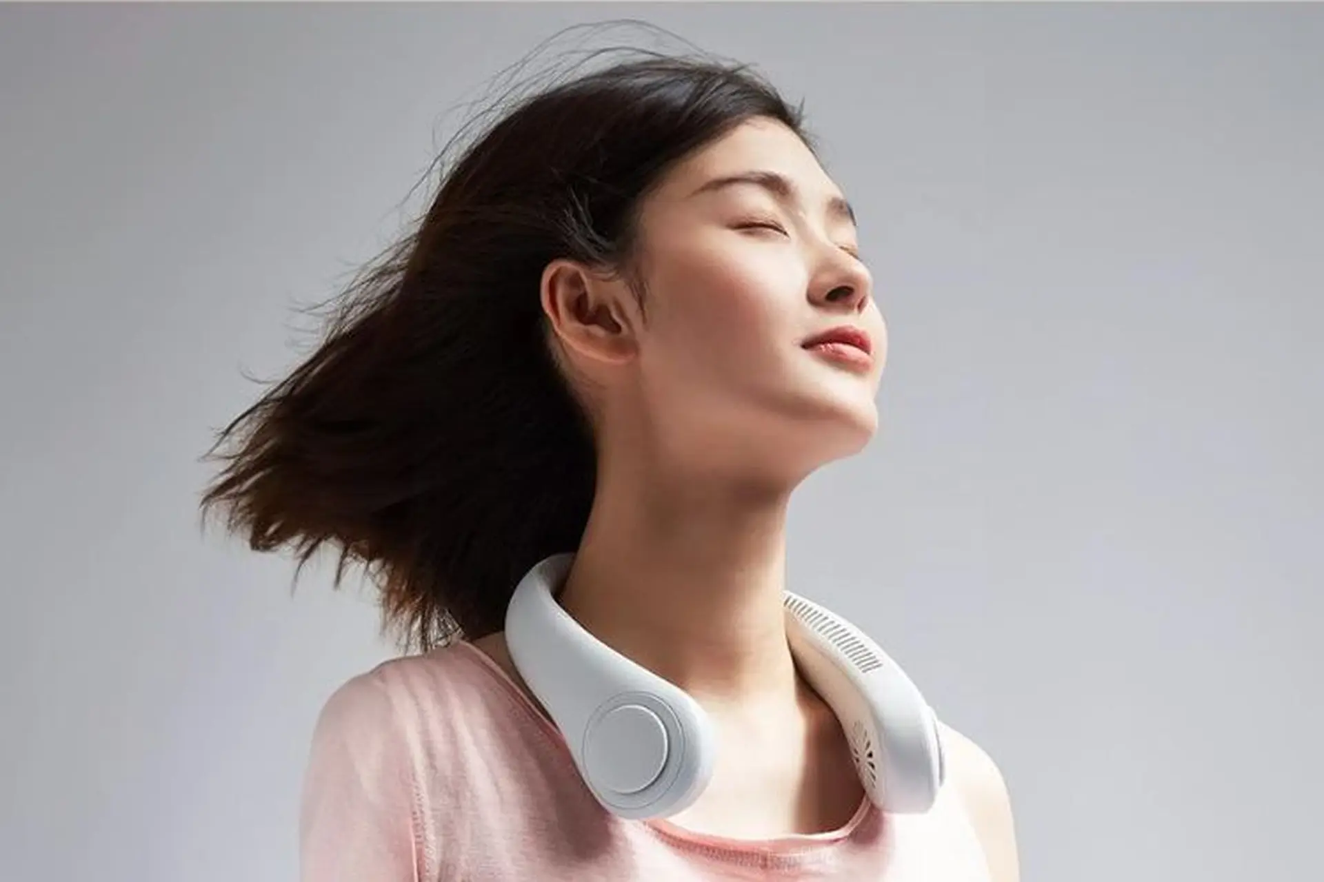 Tư vấn: Chọn quạt đeo cổ loại nào tốt? Top 8+ quạt đeo cổ chất lượng nên sở hữu hiện nay