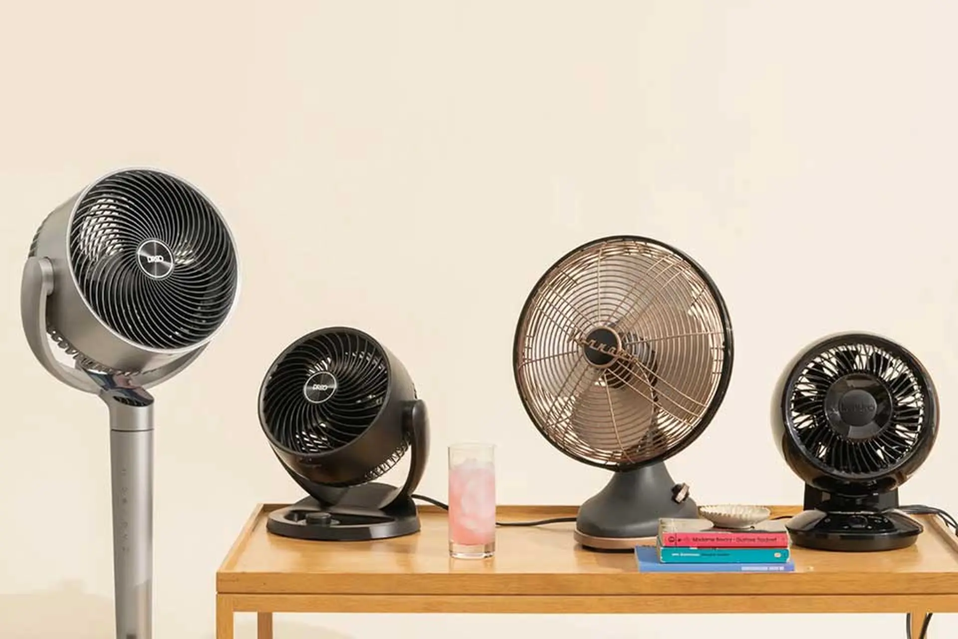 Quạt sạc hãng nào tốt cho mùa hè mất điện? Top sản phẩm đáng mua nhất