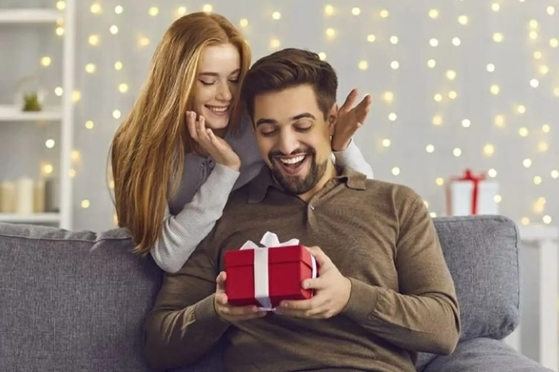 Quốc tế Đàn ông nên tặng gì cho chồng? Gợi ý 13 món quà ý nghĩa và thiết thực