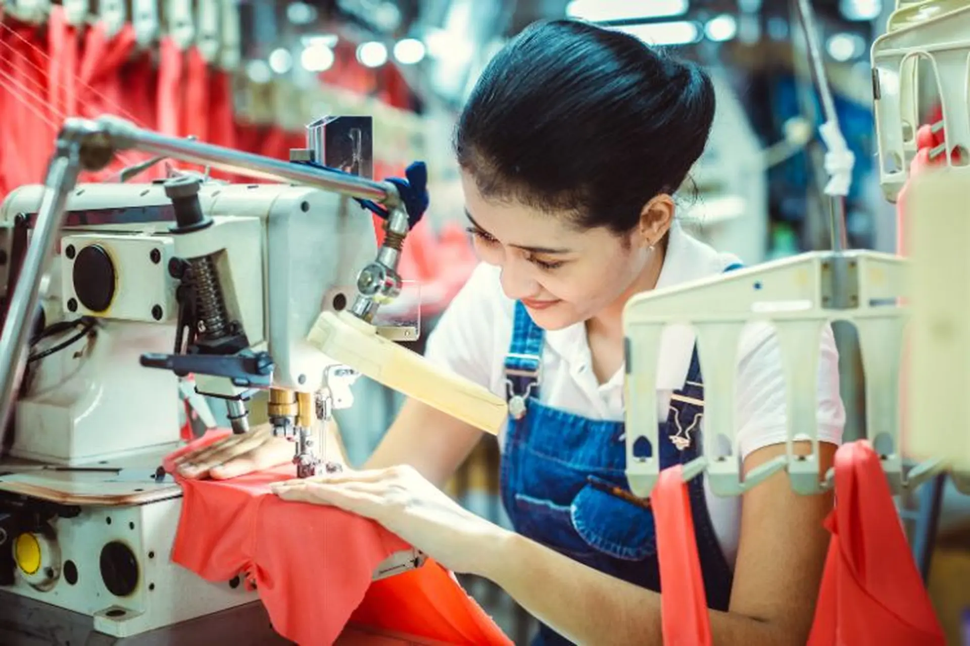 Quy trình sản xuất là gì? 8 giai đoạn quan trọng để tạo ra sản phẩm chất lượng