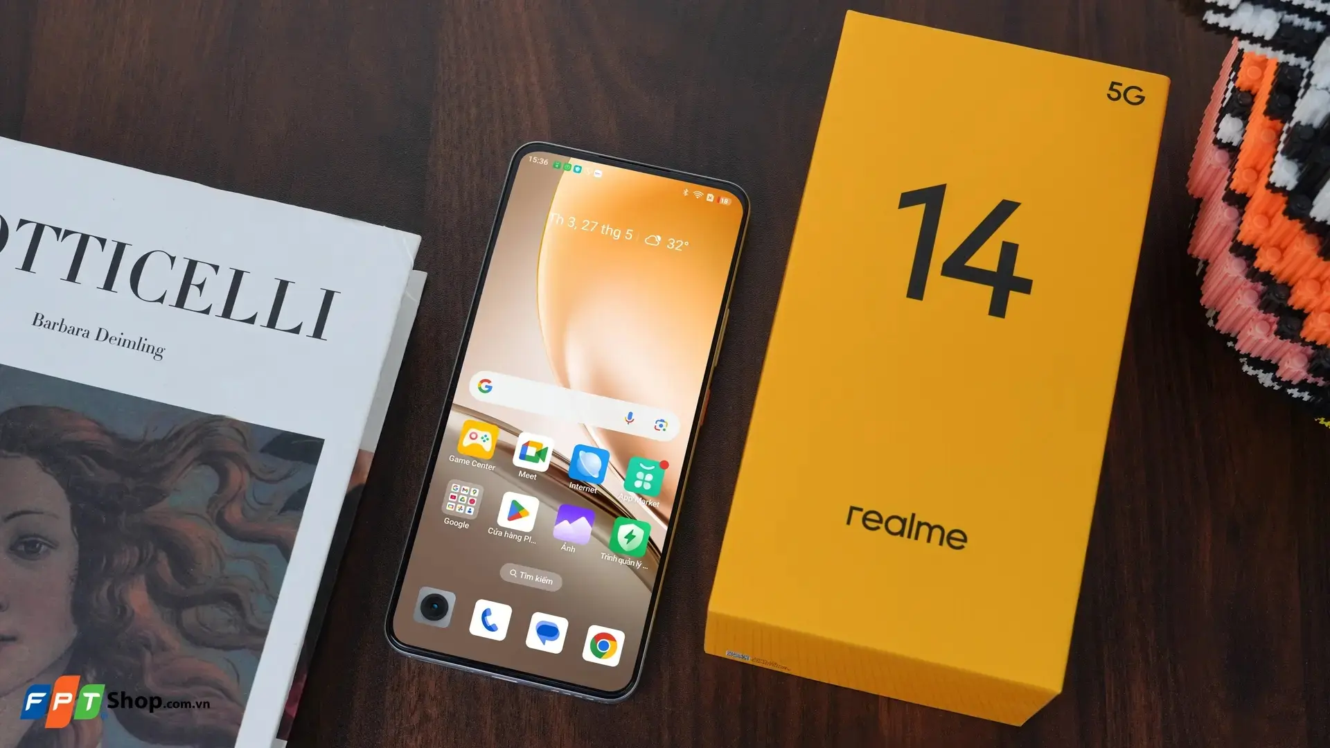 Review Realme 14 5G có tốt không - Màn đẹp, pin khủng, chiến game tốt trong tầm giá
