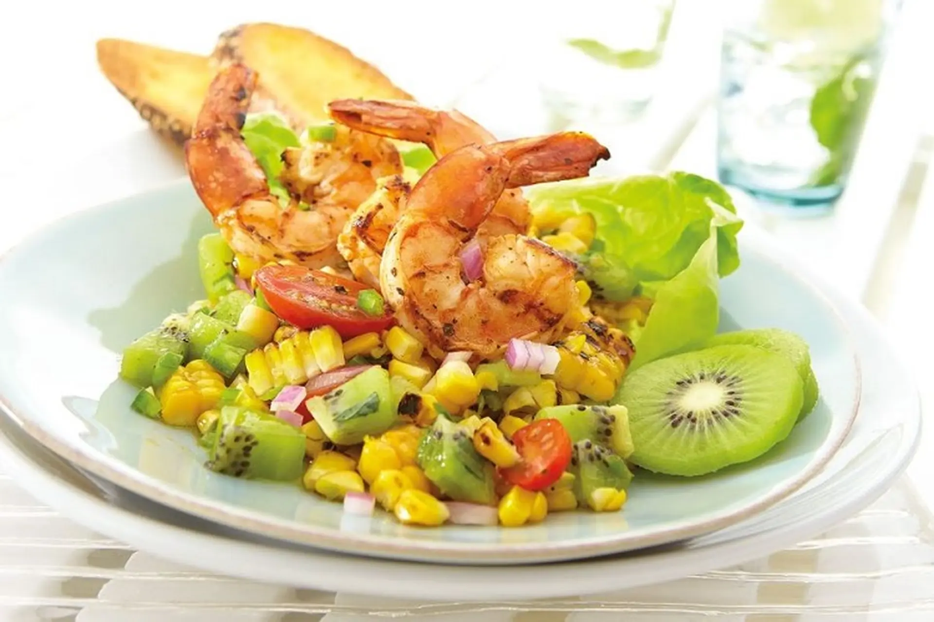 Mách chị em 6 công thức salad kiwi siêu healthy để thêm vào thực đơn giảm cân