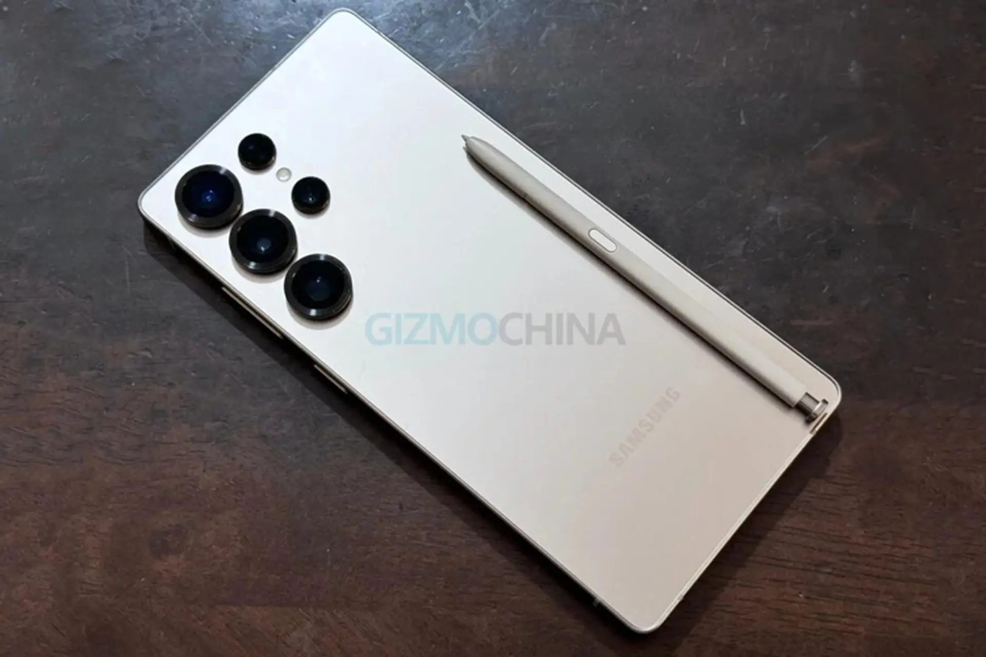 Samsung có thể đưa công nghệ khẩu độ thay đổi quay trở lại trên Galaxy S26 Ultra
