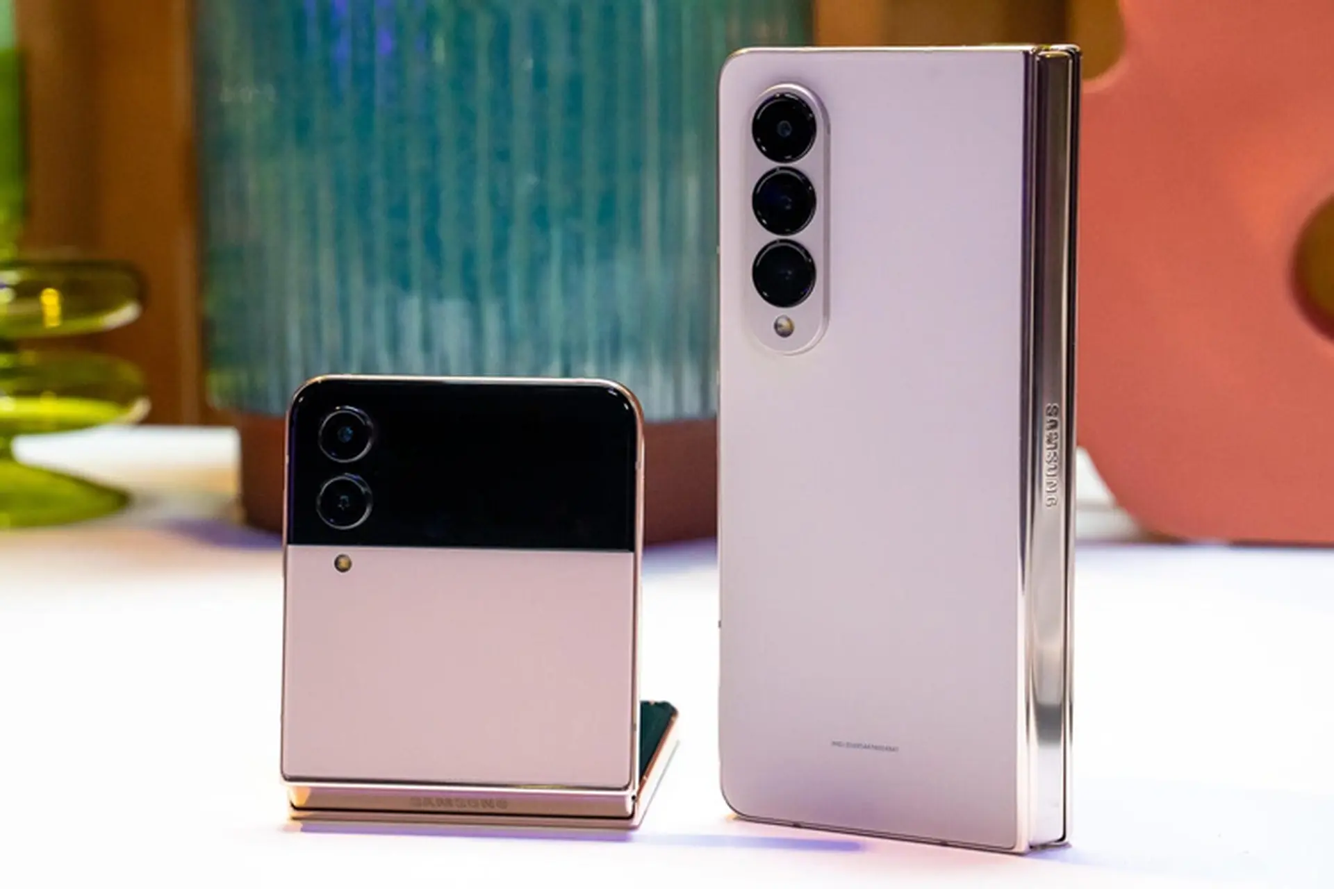 Samsung phát hành bản cập nhật One UI 8 ổn định cho Galaxy Z Fold4, Z Flip4