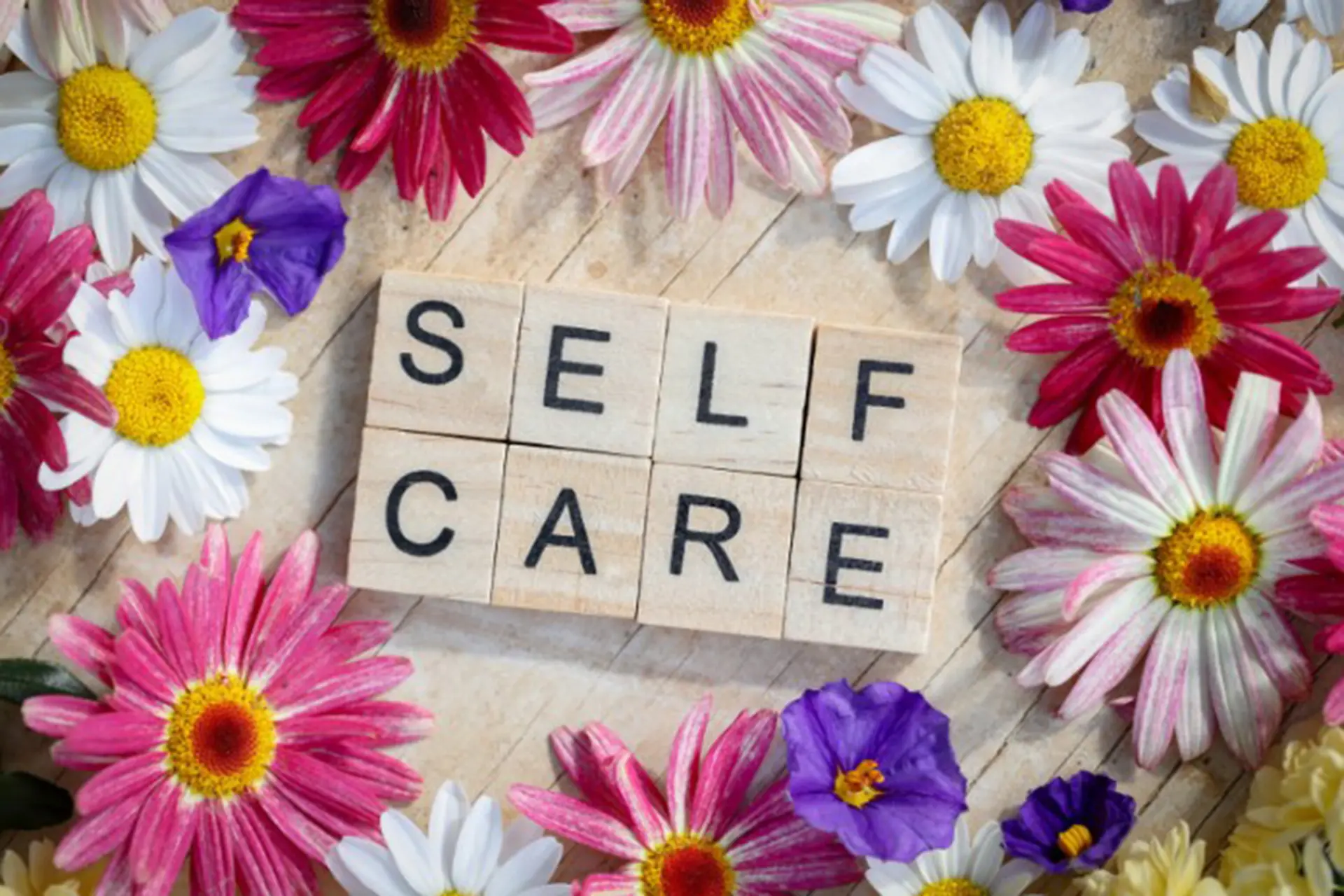 Self care là gì? Bí quyết chăm sóc bản thân để sống tích cực và cân bằng hơn
