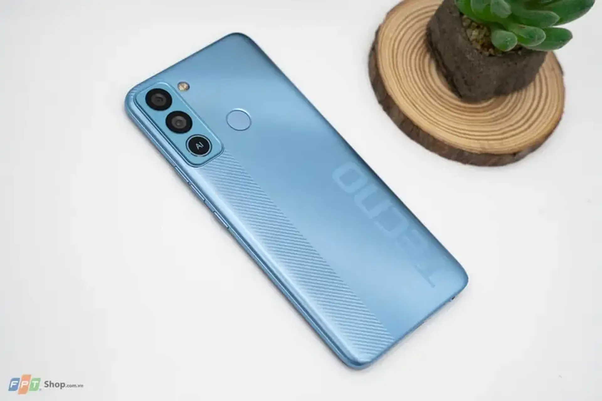 Đánh giá TECNO POP 5 LTE năm 2026: Điện thoại giá rẻ với pin 5.000 mAh còn đáng mua?
