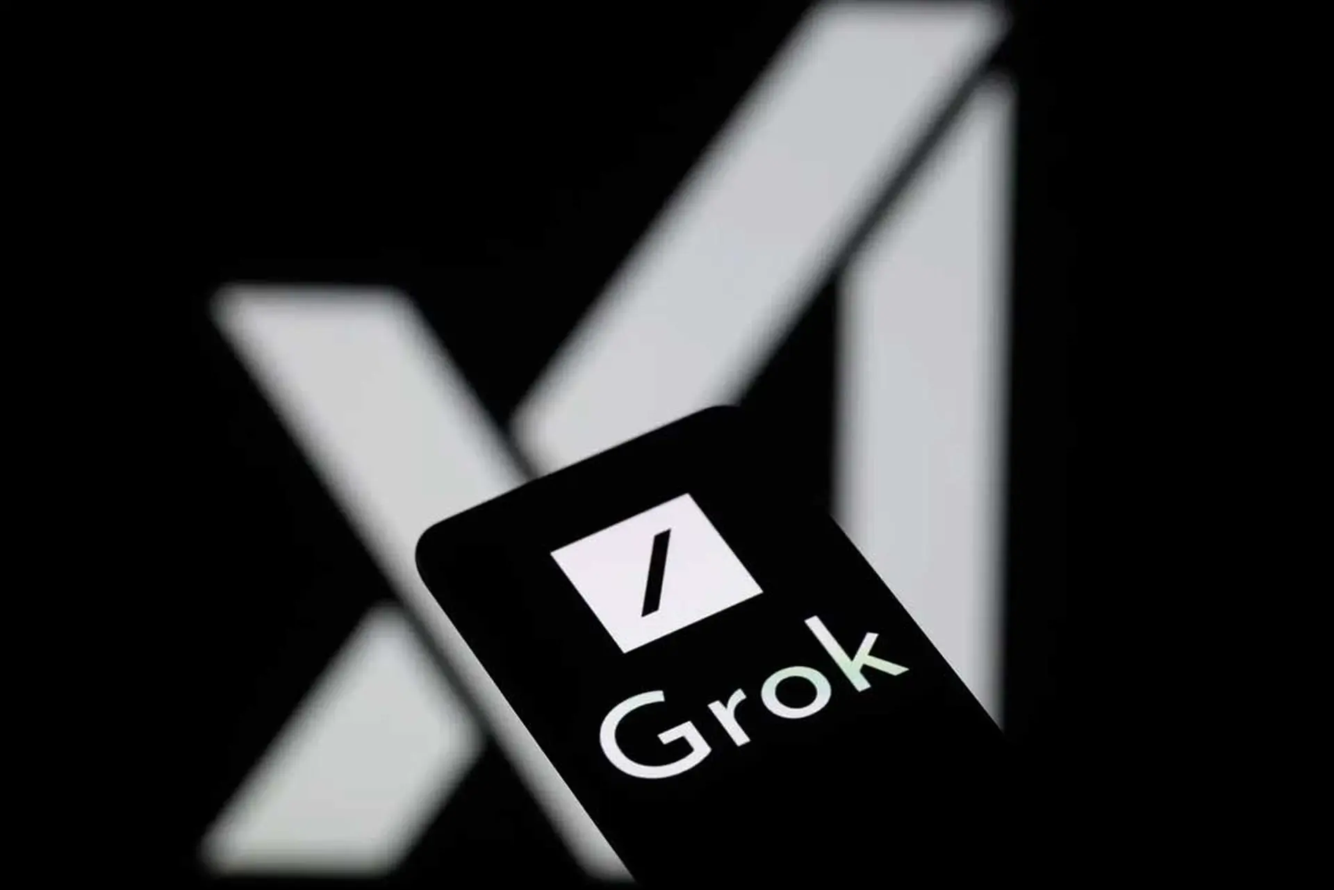 Grok bị chặn sau lo ngại AI tạo ảnh nhạy cảm lan rộng