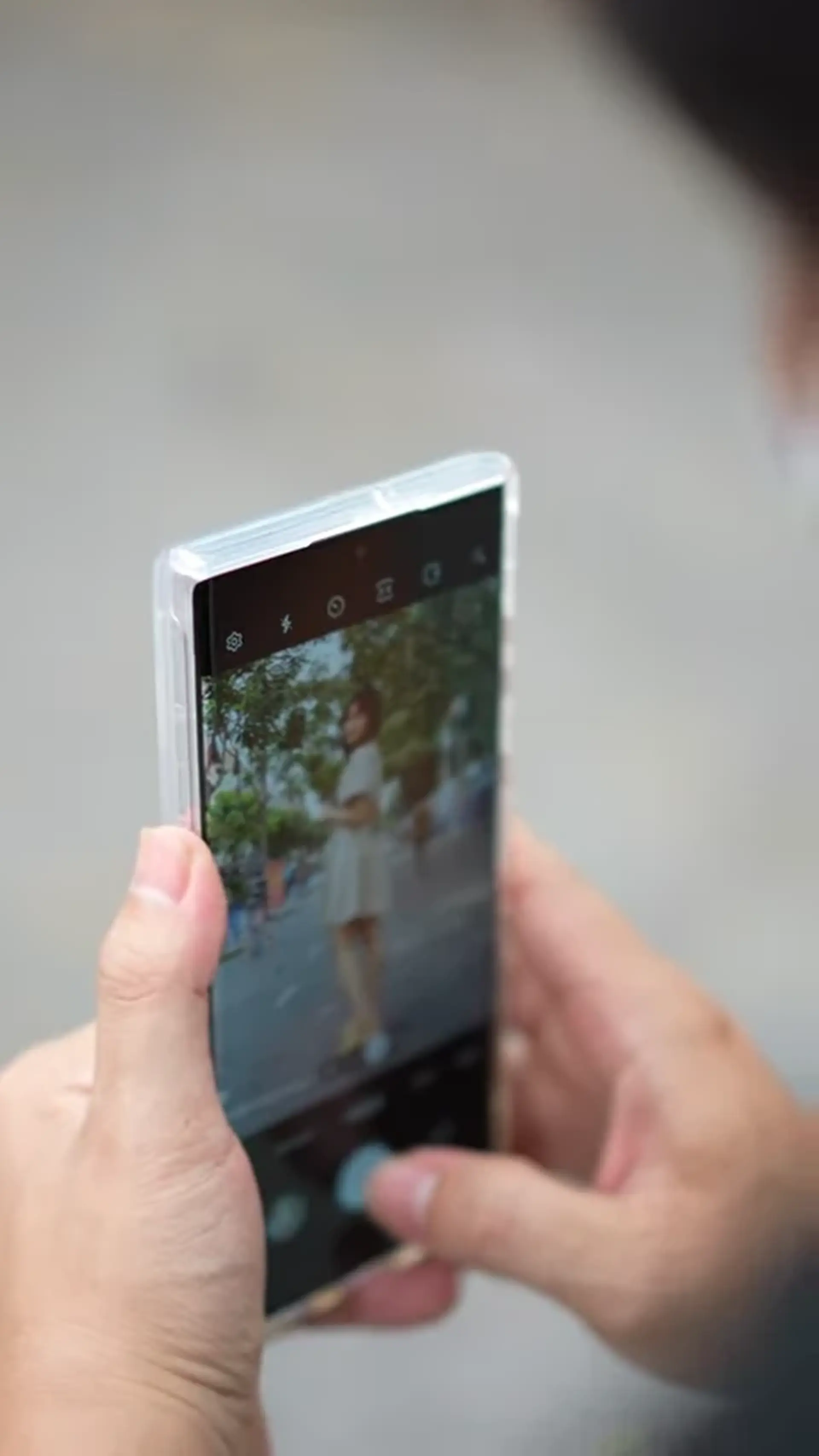 Tính năng xóa vật thể trên điện thoại samsung Galaxy S22