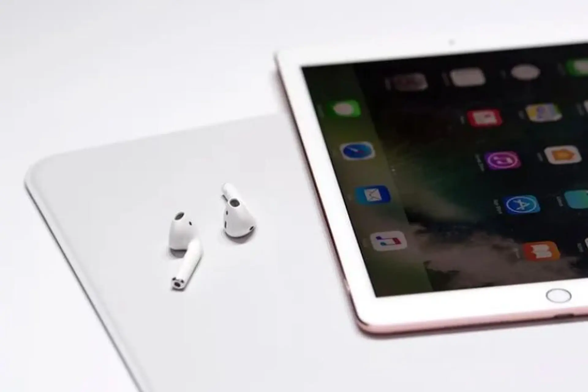 Khám phá top 5 tai nghe iPad tốt nhất cho trải nghiệm âm thanh đỉnh cao cực chất