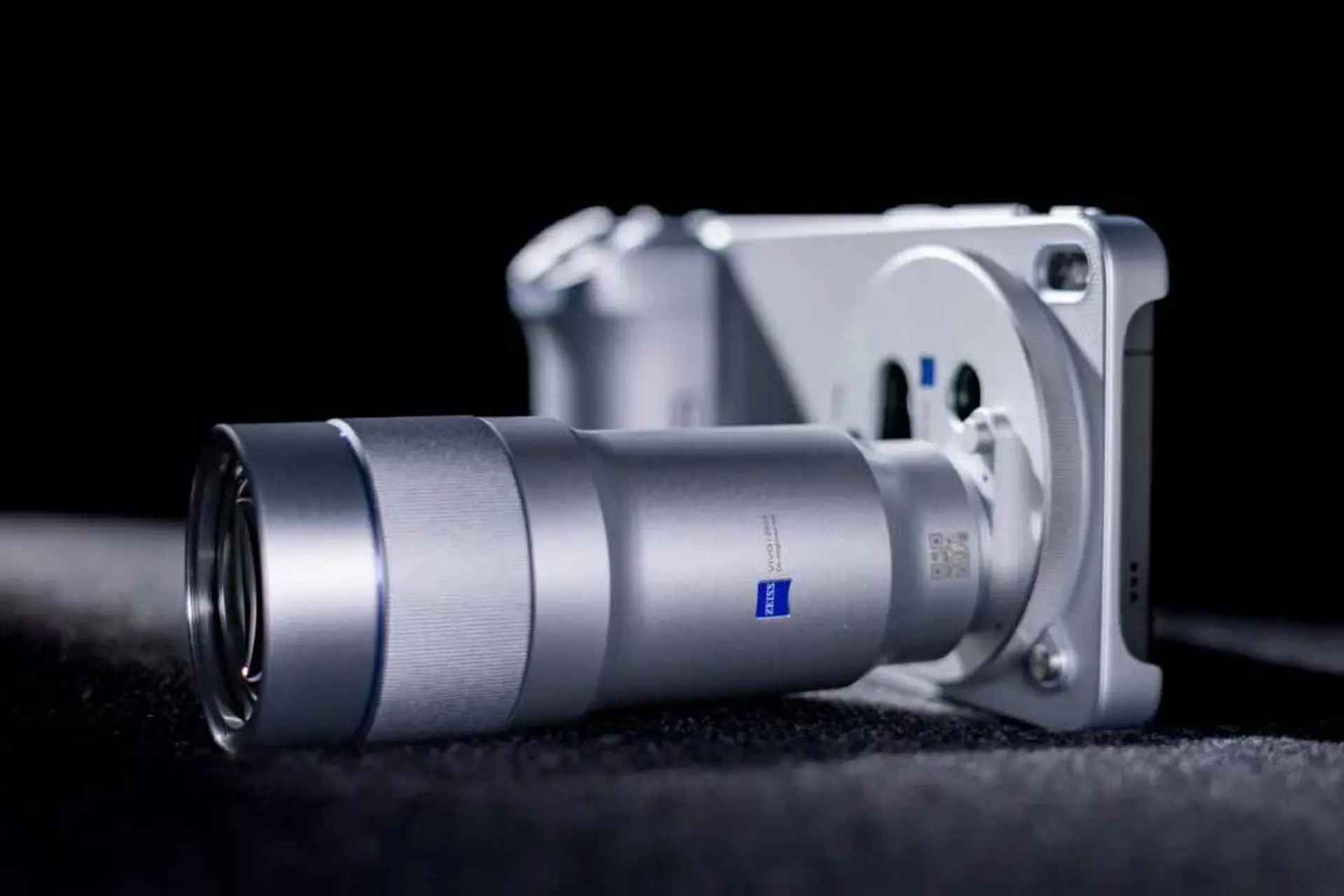 vivo X300 Ultra tại MWC 2026: Tele 400 mm, zoom quang học 17x