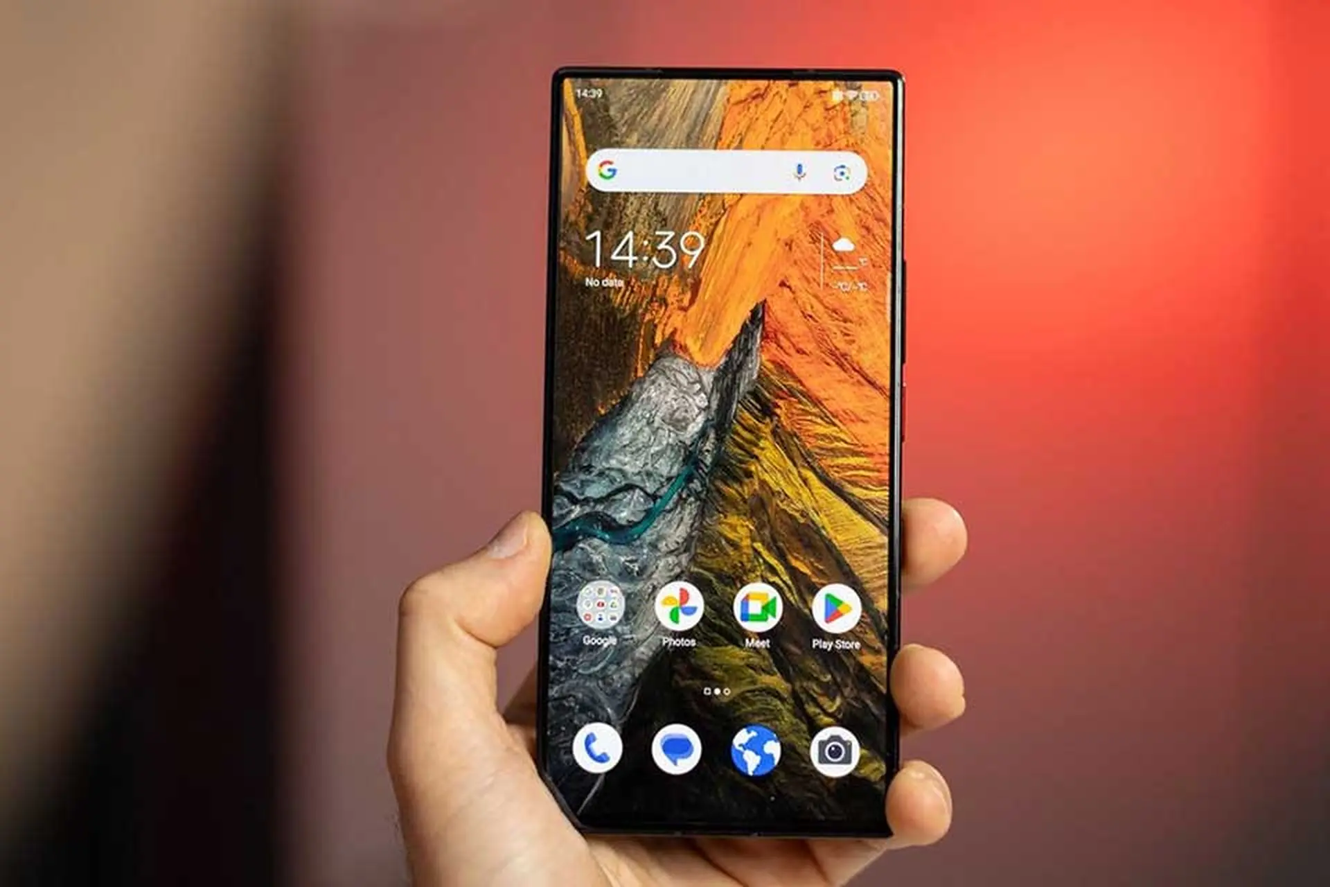 Smartphone khuyết camera là gì? Hiểu đúng để không nhầm với điện thoại không có camera