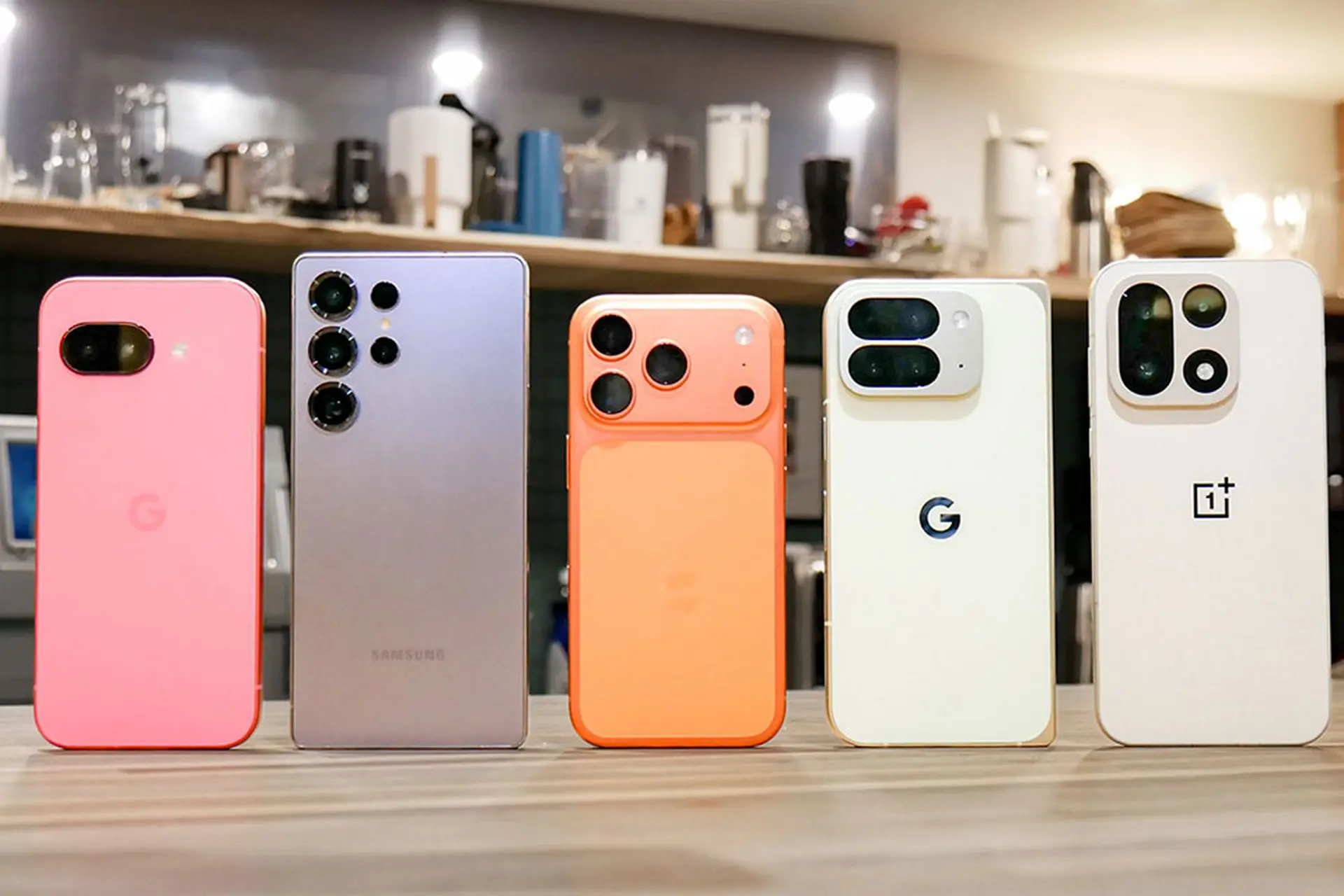 Top smartphone thiết kế kim loại và kính đáng mua năm 2026, cho cảm giác cầm chắc tay và tinh tế