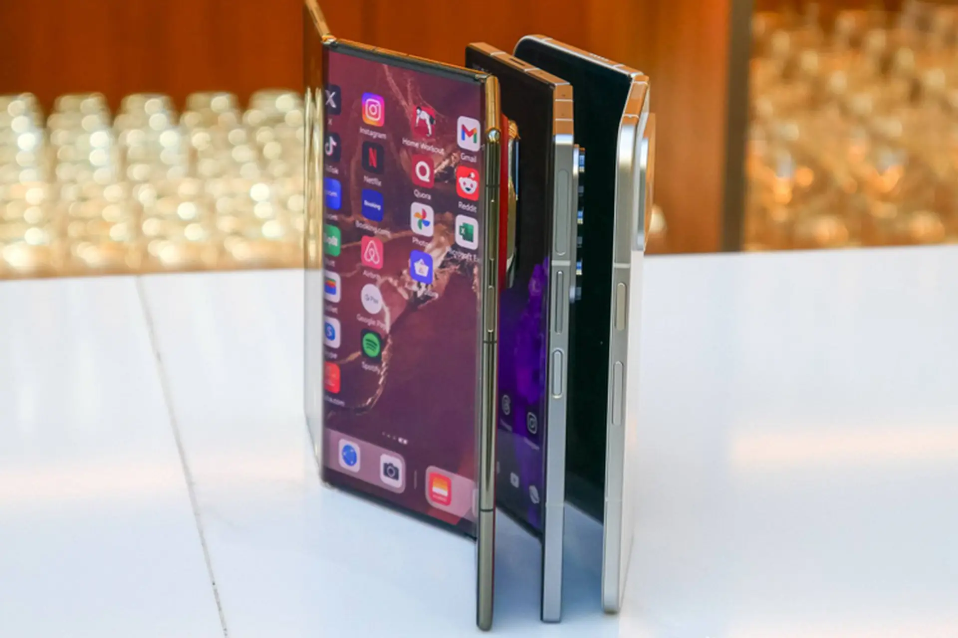 Smartphone màn hình gập ba của Samsung sẽ được gọi là Galaxy G Fold?