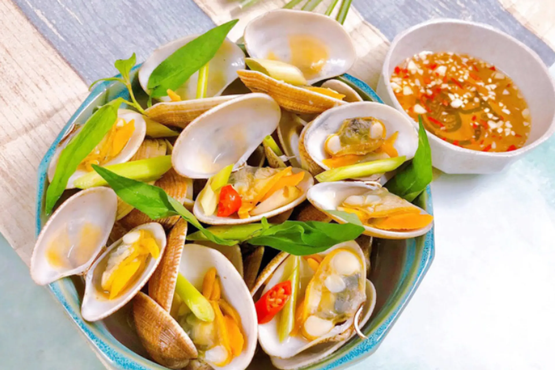 Bật mí 3 công thức sò lụa hấp sả bổ dưỡng, thơm ngon bất bại, đơn giản ngay tại nhà 