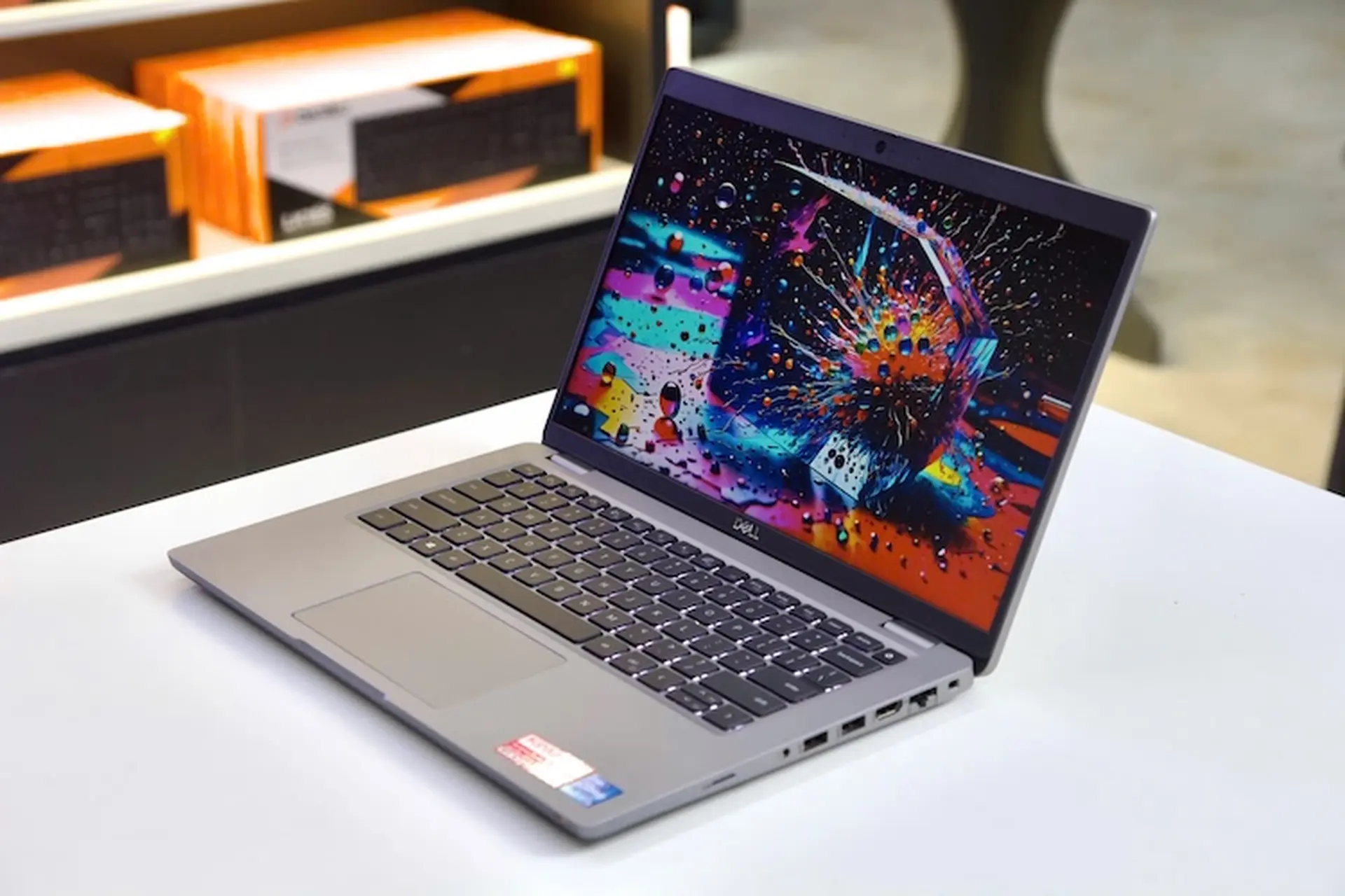 So sánh Dell Latitude 5430 và Dell Latitude 7420: Khác biệt về thiết kế, hiệu năng, tính năng