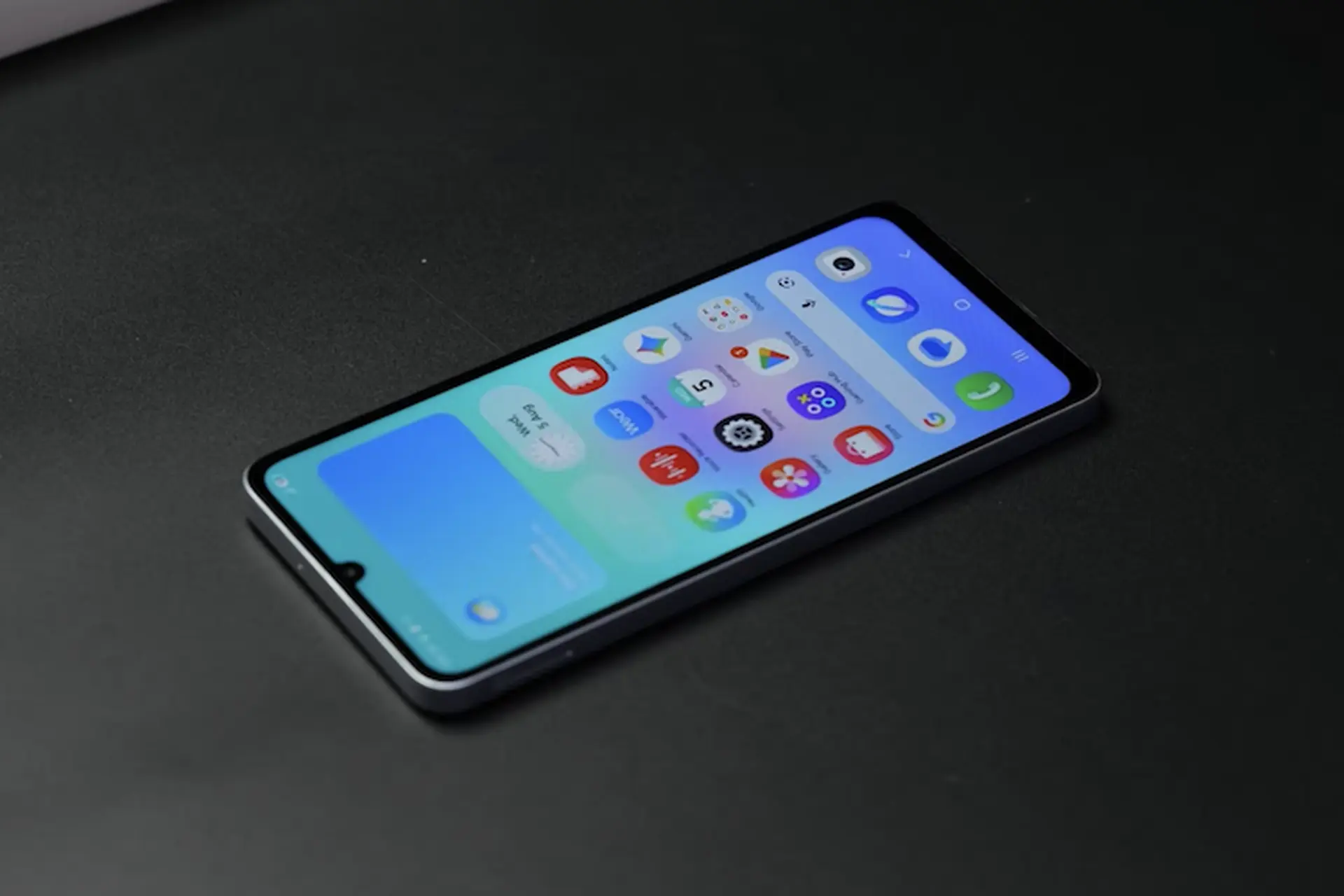 So sánh Samsung Galaxy A18 và Galaxy A08: Đâu là lựa chọn hợp lý hơn cho nhu cầu sử dụng lâu dài?