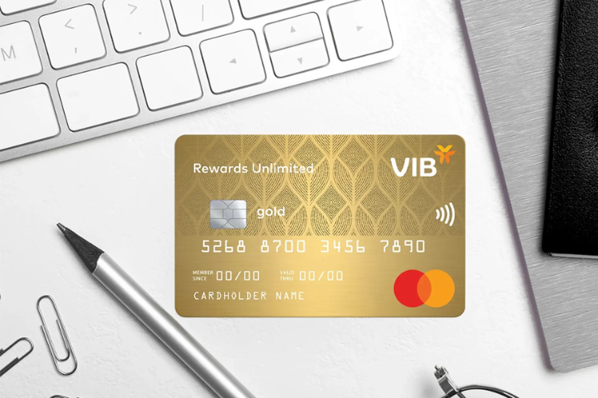 Số thẻ ATM là gì? Nên chuyển tiền qua số thẻ ATM hay số tài khoản ngân hàng?