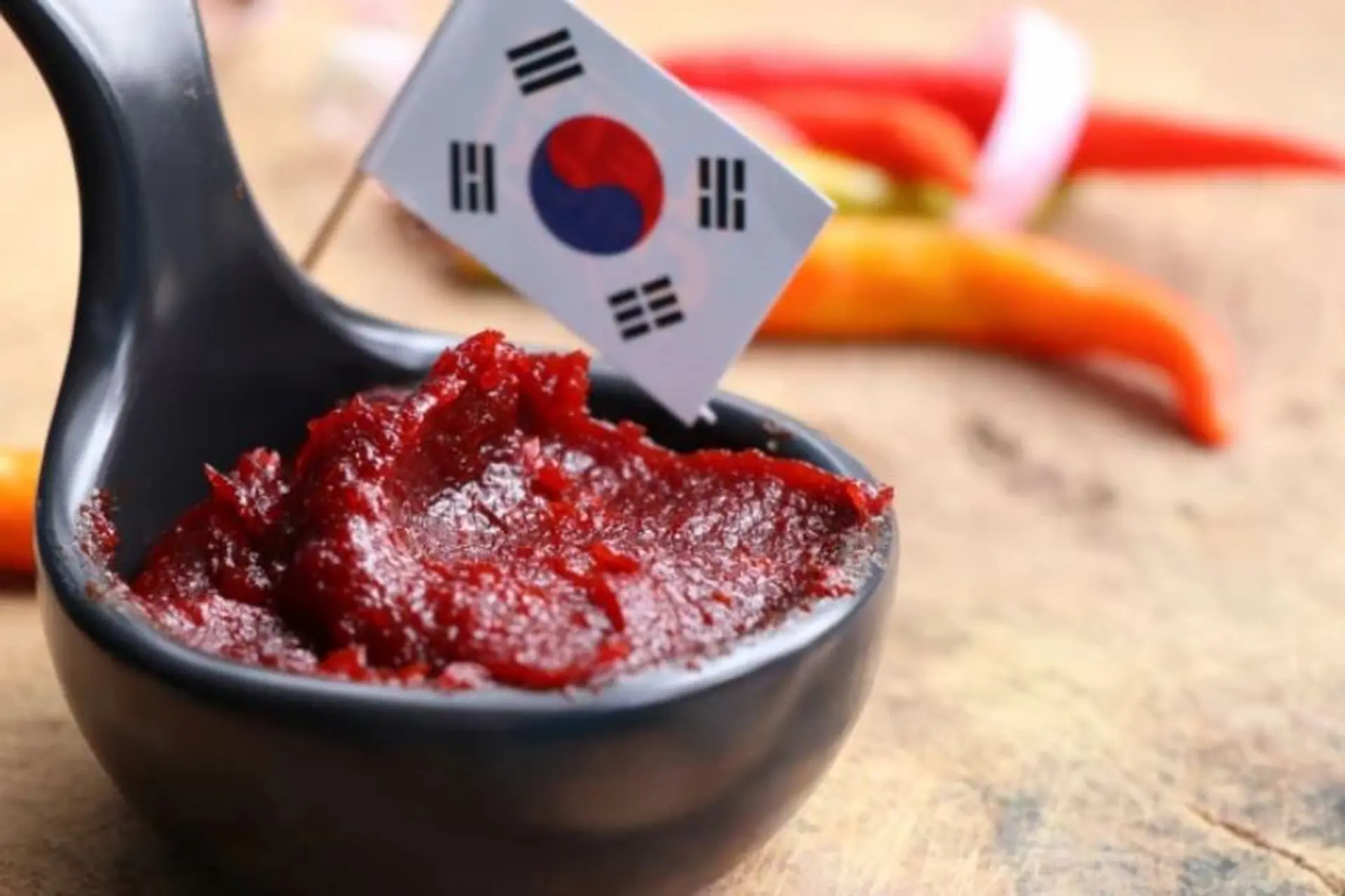 Sốt Gochujang là gì? Sốt Gochujang có vị như thế nào? Tìm hiểu một số loại tương ớt Hàn Quốc