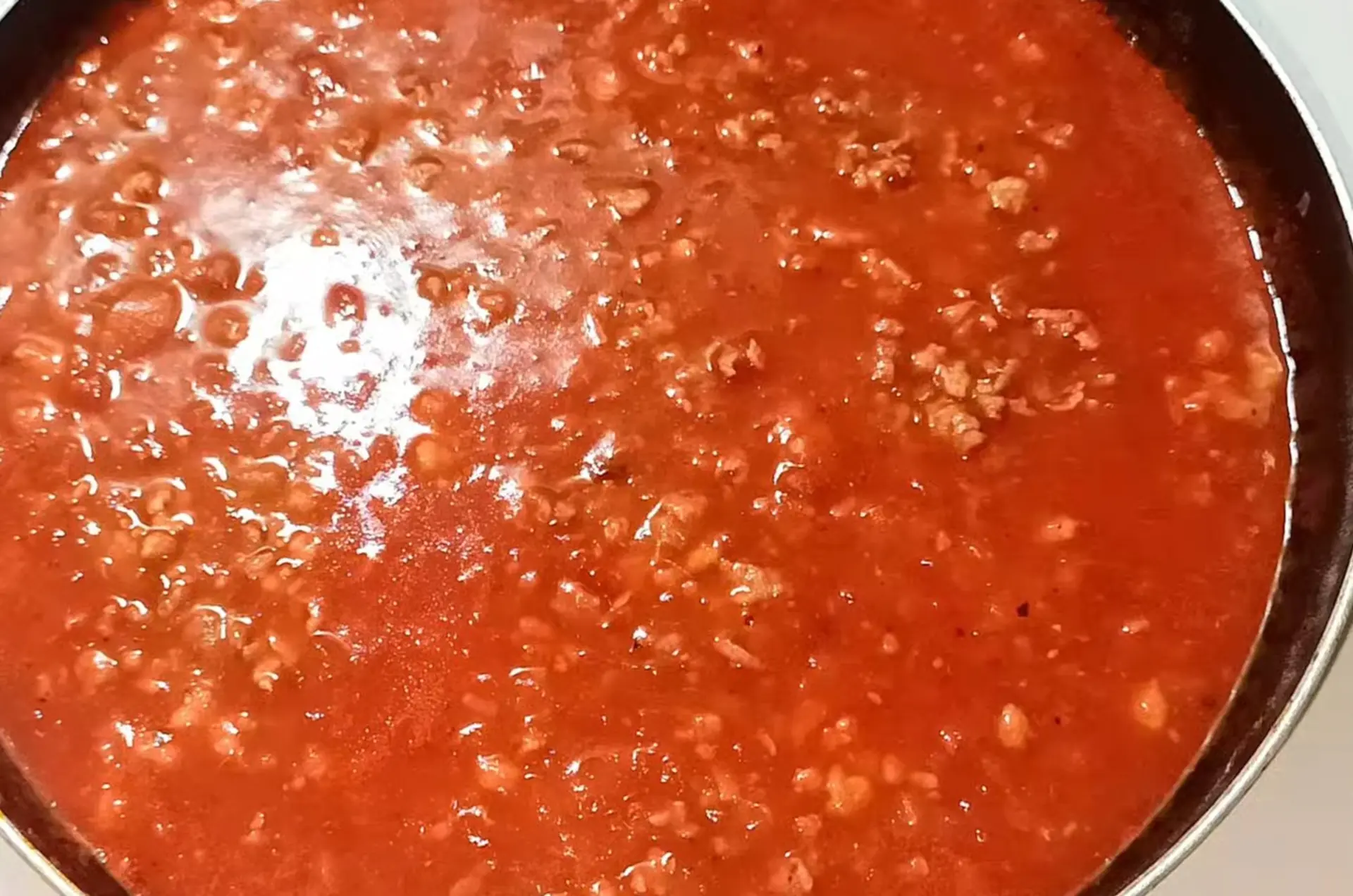 Hướng dẫn cách làm sốt spaghetti cà chua thịt bằm đậm đà, sánh mịn, ngon bất bại!