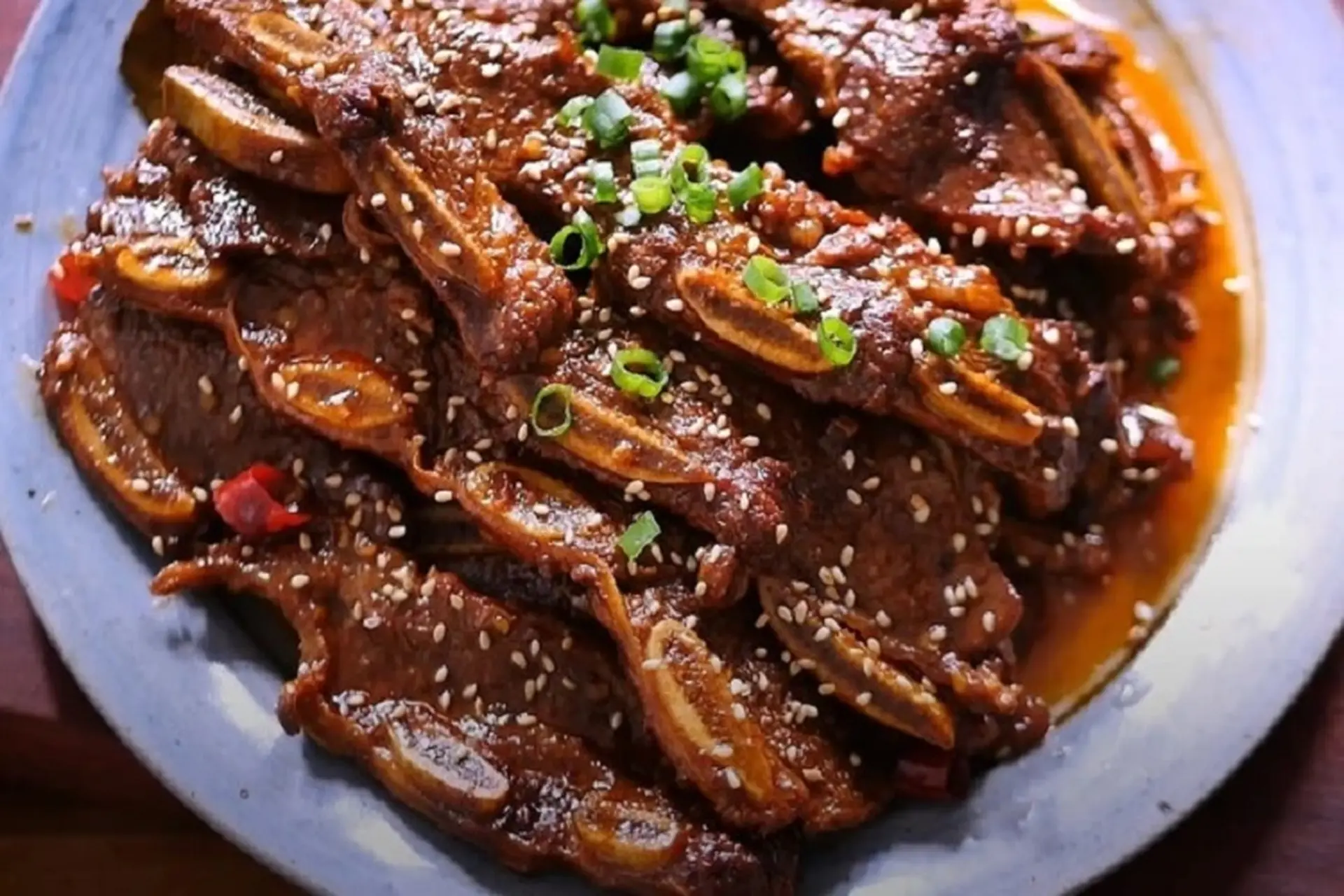 Cách chế biến sườn bò kho nước tương mềm ngon, ai ăn cũng tấm tắc khen ngon