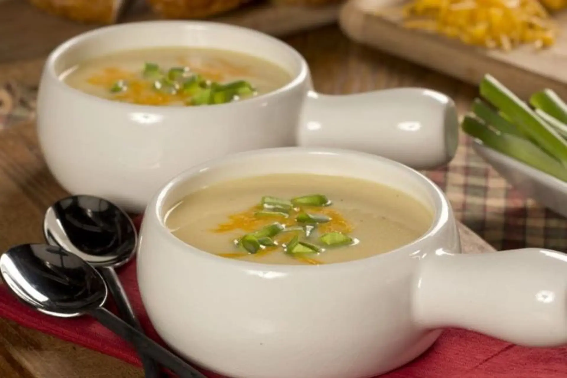 Chi tiết cách làm súp thịt heo: Món ăn thơm ngon, bổ dưỡng dành cho mọi lứa tuổi