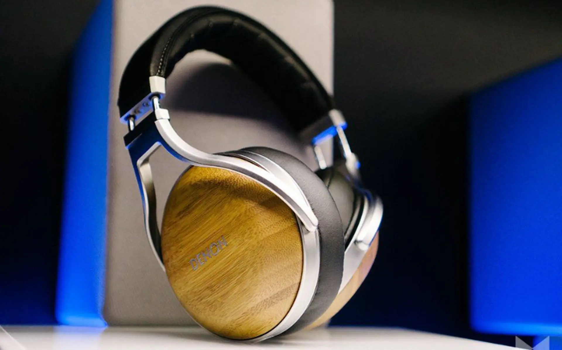 Tai nghe Denon của nước nào? Tìm hiểu nguồn gốc và chất lượng âm thanh đỉnh cao