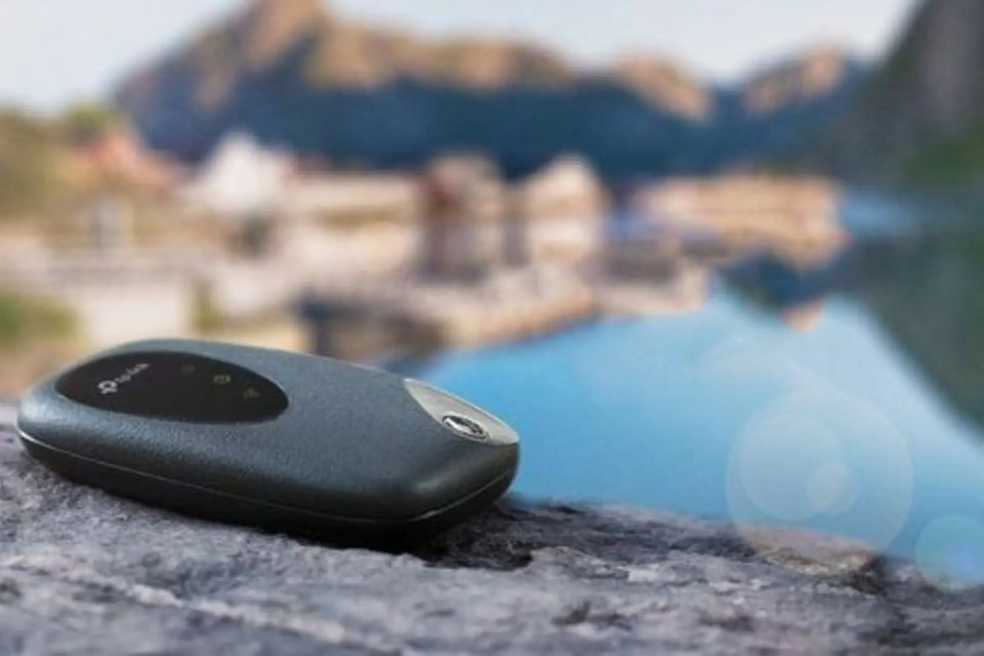 Giới thiệu những thiết bị phát Wi-Fi khi đi du lịch tốt nhất đang được bán tại FPT Shop