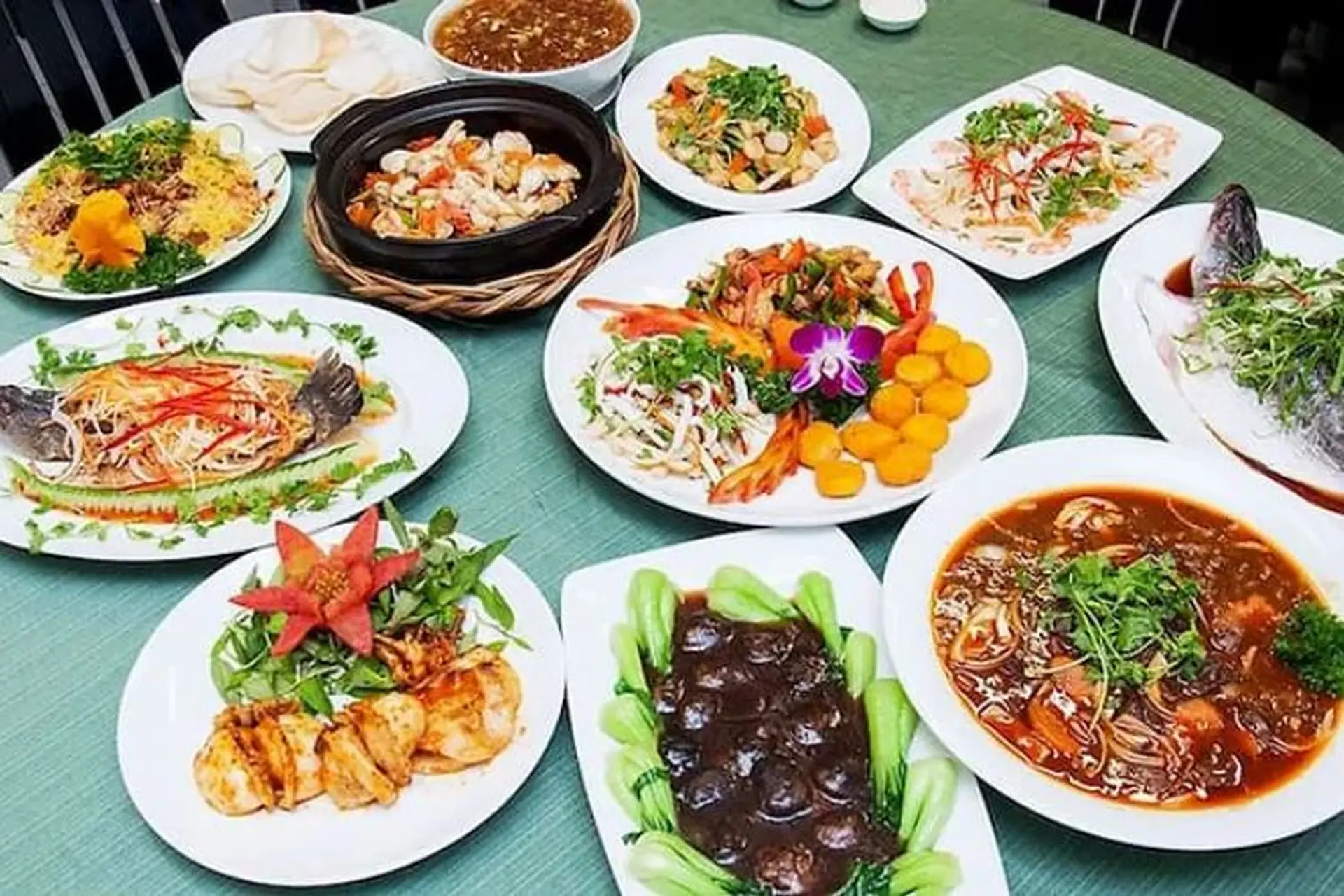 Thực đơn tiệc cưới - Hướng dẫn cách tạo dấu ấn đặc biệt trong ngày trọng đại