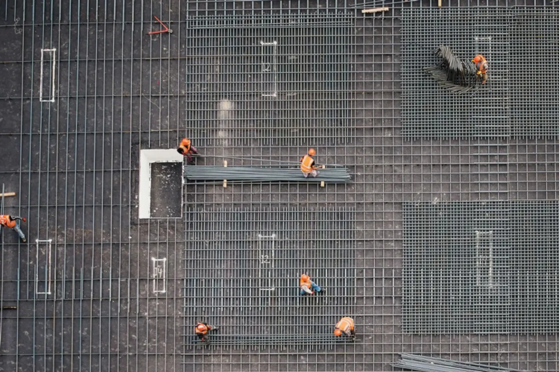 Tim Cook: Apple tự hào là khách hàng đầu tiên của nhà máy chip TSMC tại Mỹ