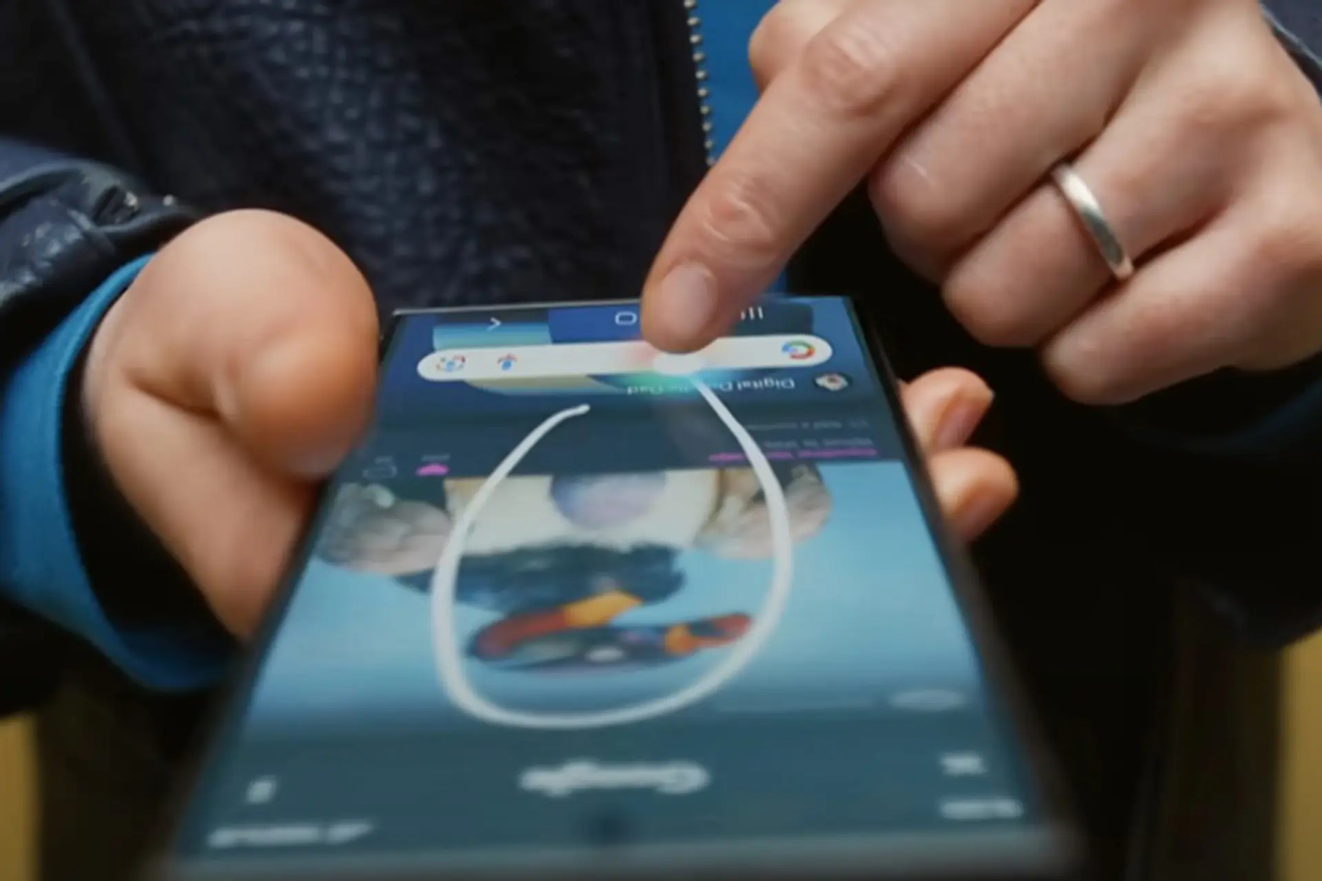 Tính năng Circle to Search của Samsung giờ đã có thể nhận diện được nhạc đang phát