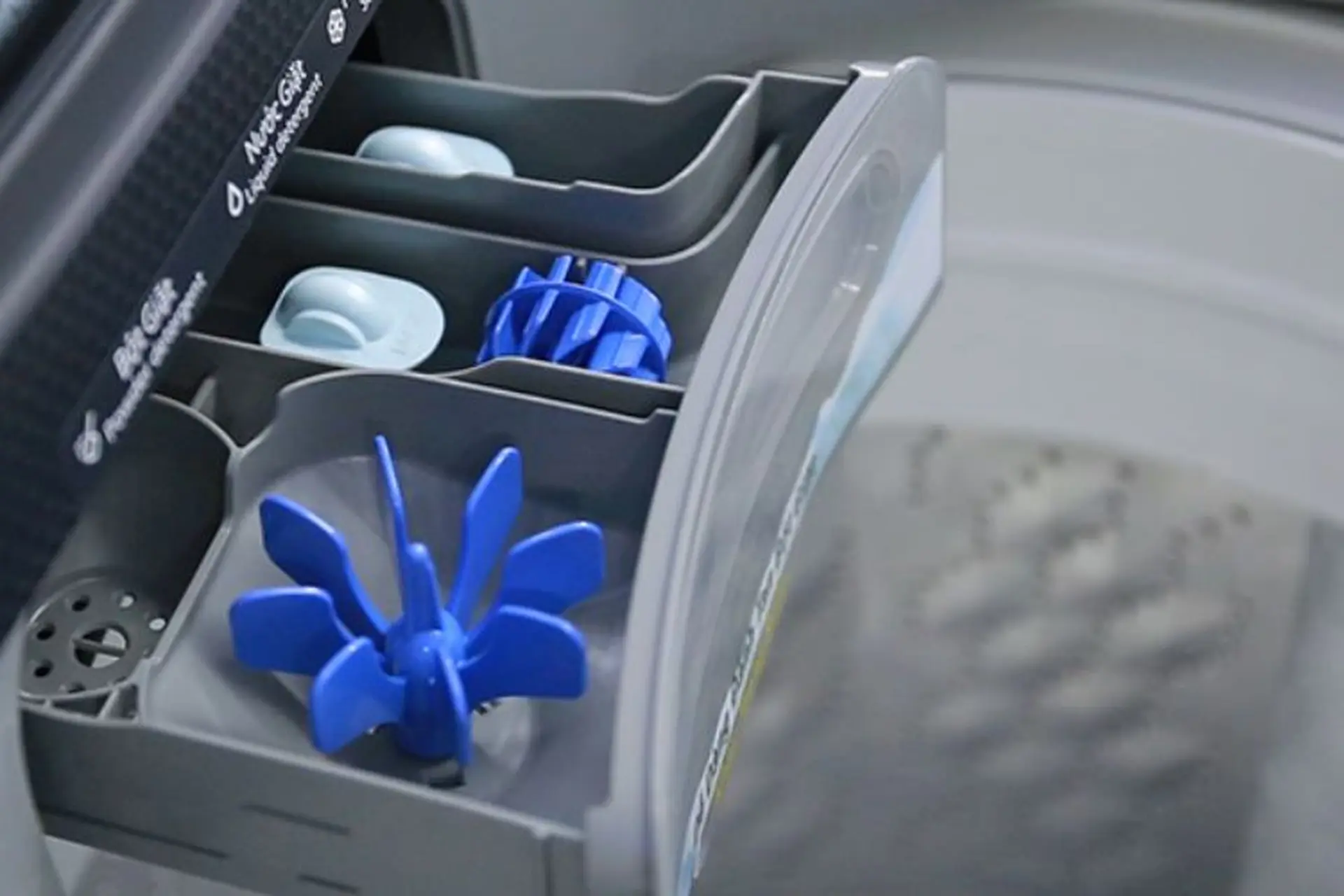 Tìm hiểu tính năng tự động gỡ rối Tangle Care – Tiện ích bất ngờ trong chu trình giặt giũ