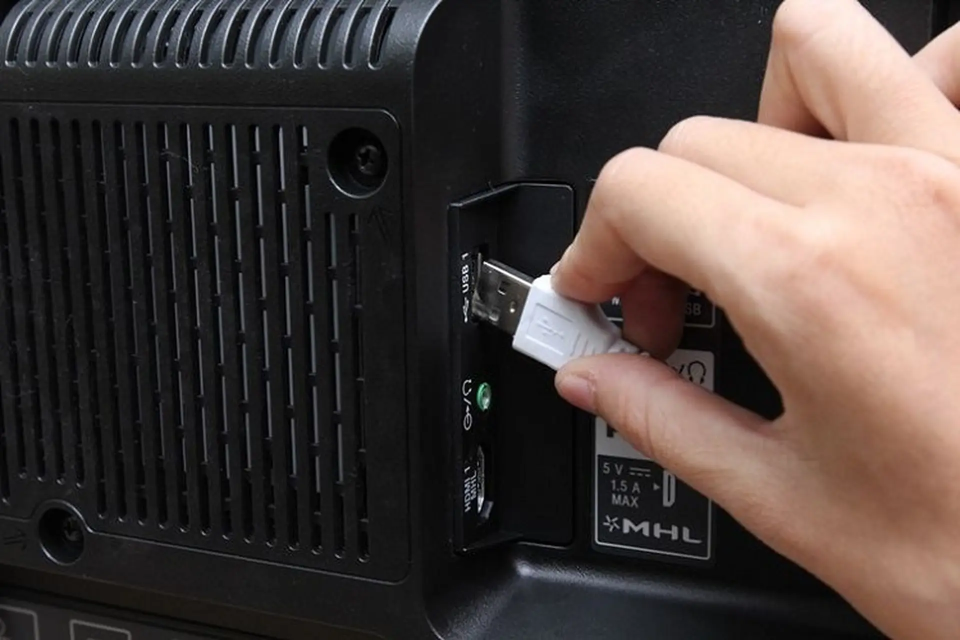 Tivi Sony không nhận USB: Nguyên nhân và cách khắc phục hiệu quả tại nhà