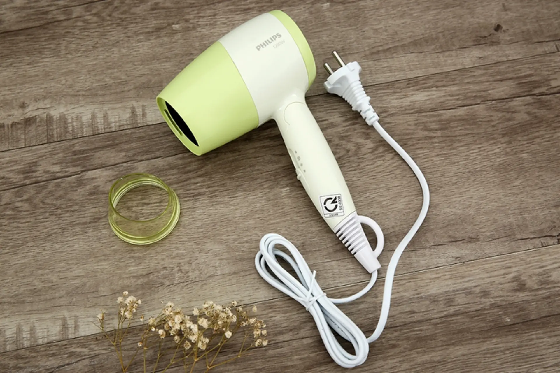 Top máy sấy tóc gấp gọn tiện lợi, đáng mua nhất cho chuyến đi công tác và du lịch 