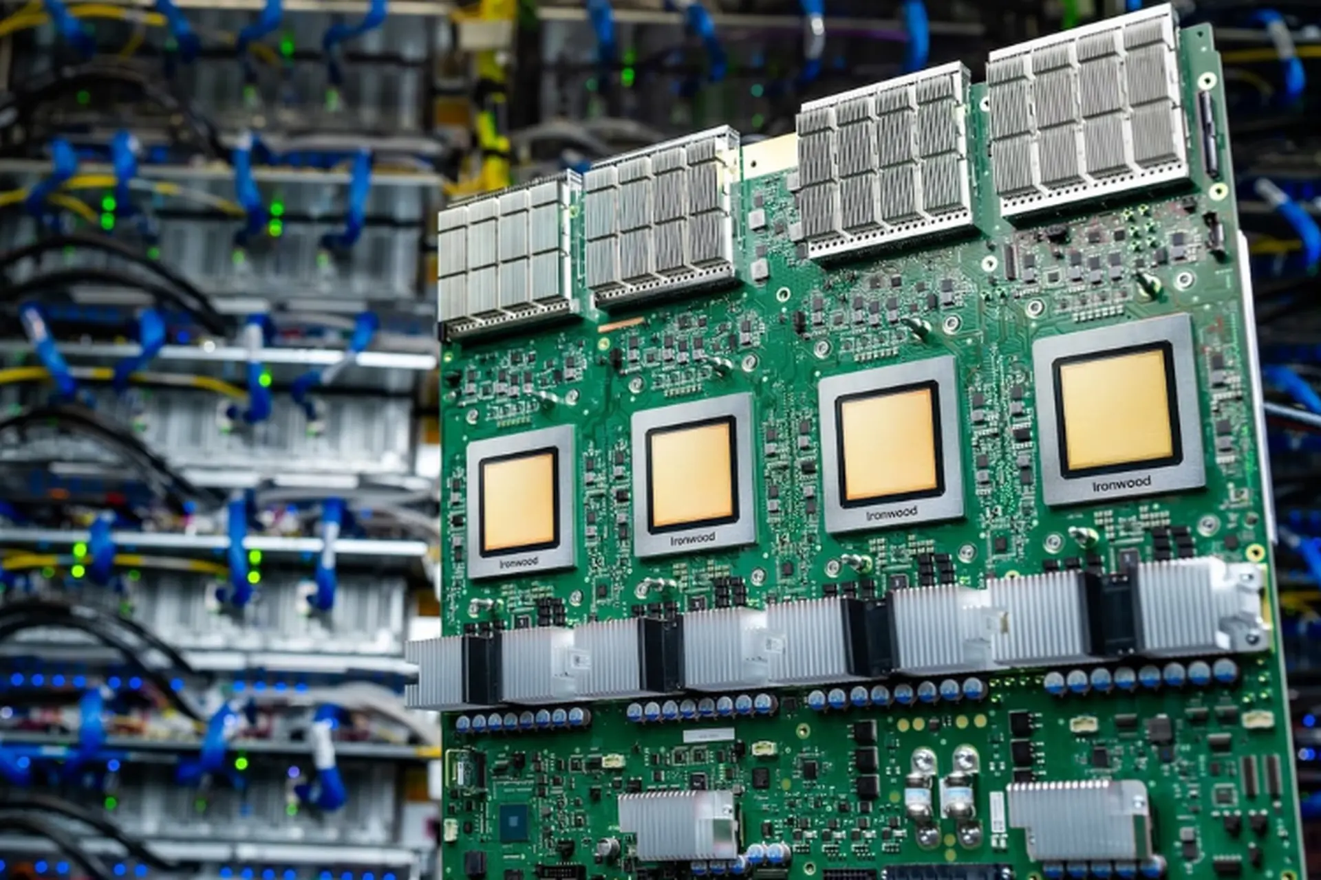 TPU là gì? Tìm hiểu bộ xử lý AI chuyên dụng siêu mạnh mẽ của Google phát triển