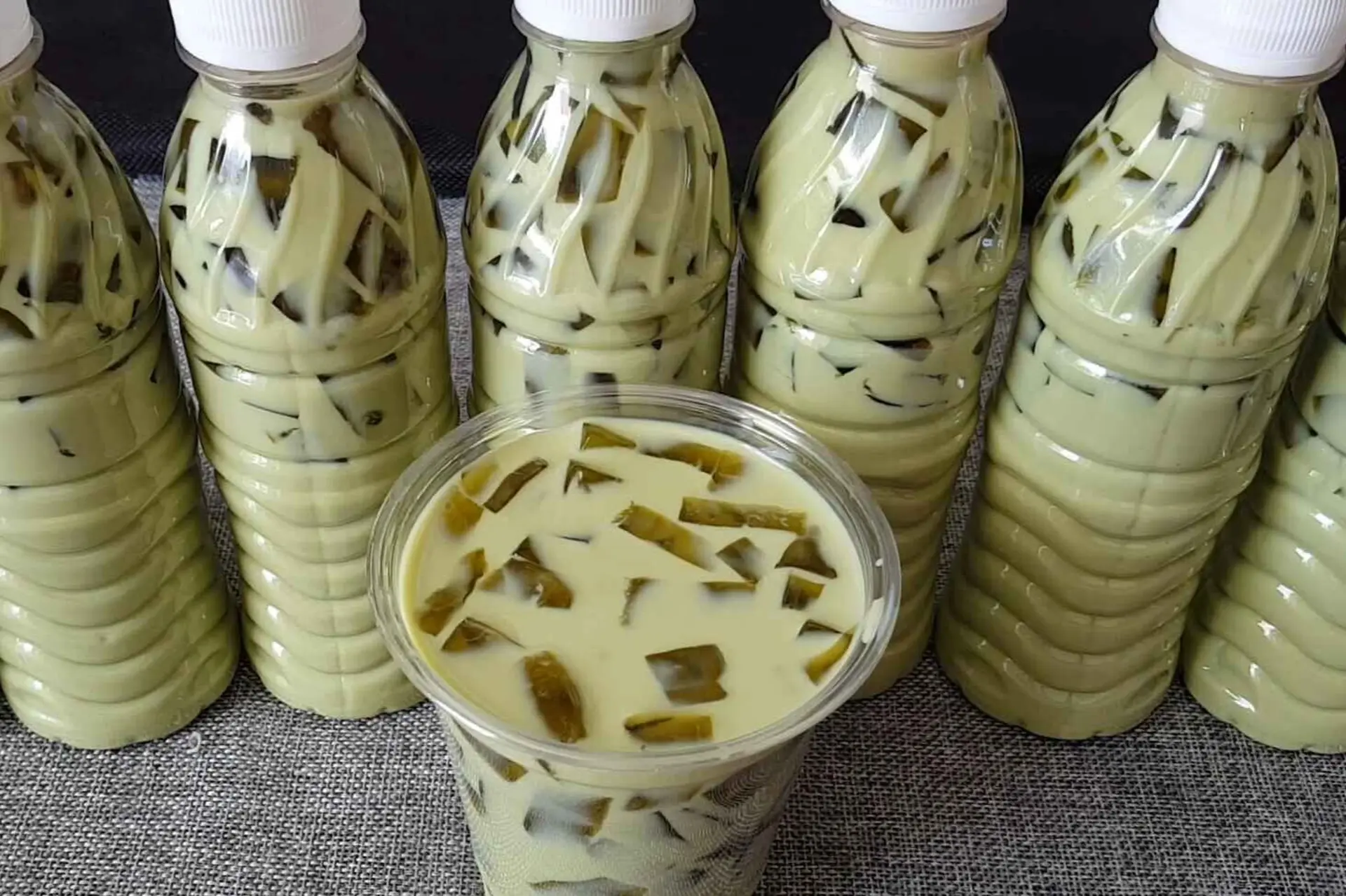 Khám phá cách làm trà sữa Thái xanh béo ngậy, thạch dẻo, thơm ngon chuẩn vị