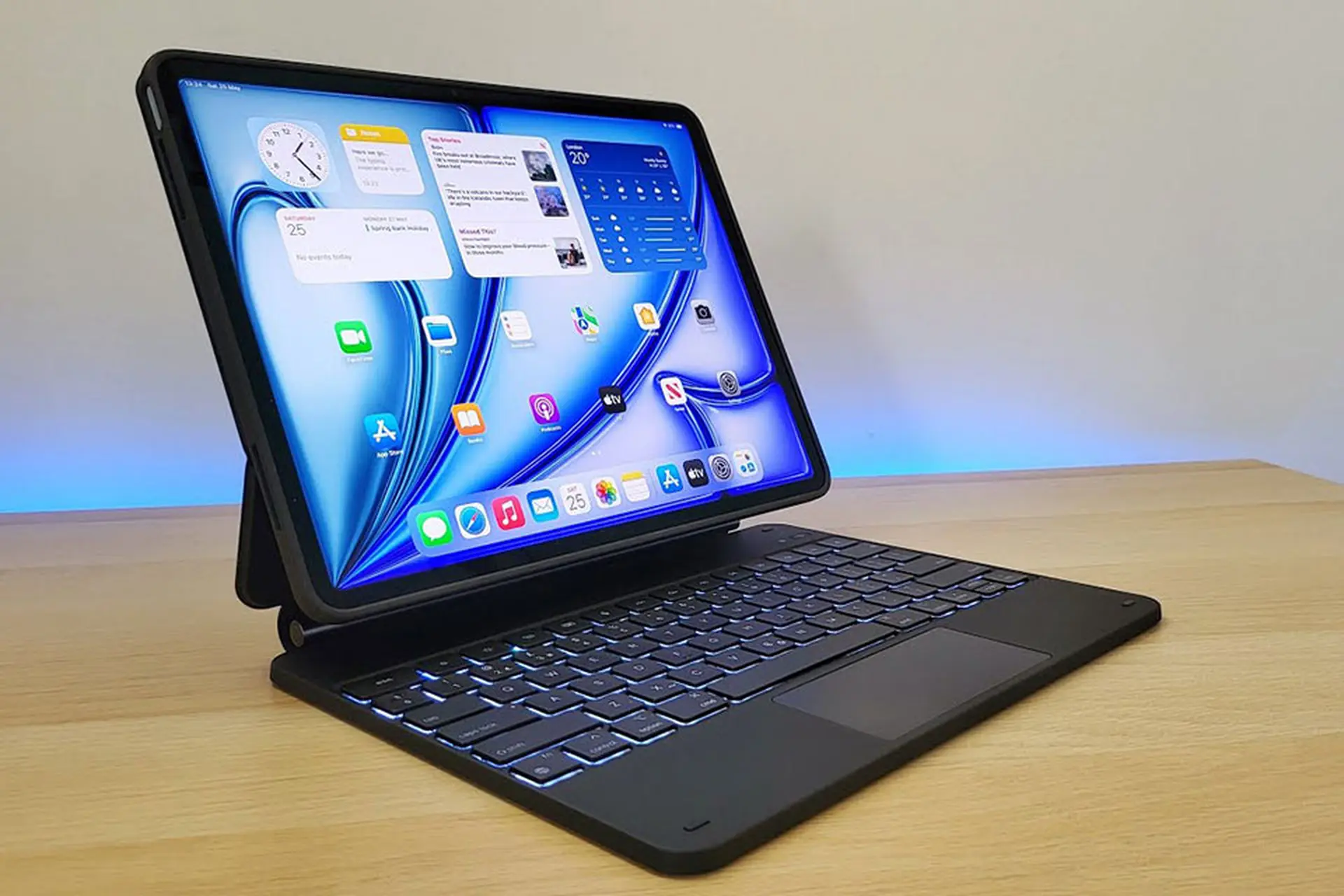 Trên tay ESR Magnetic Rebound 360: Phụ kiện iPad tối ưu cho cả học tập, làm việc và giải trí
