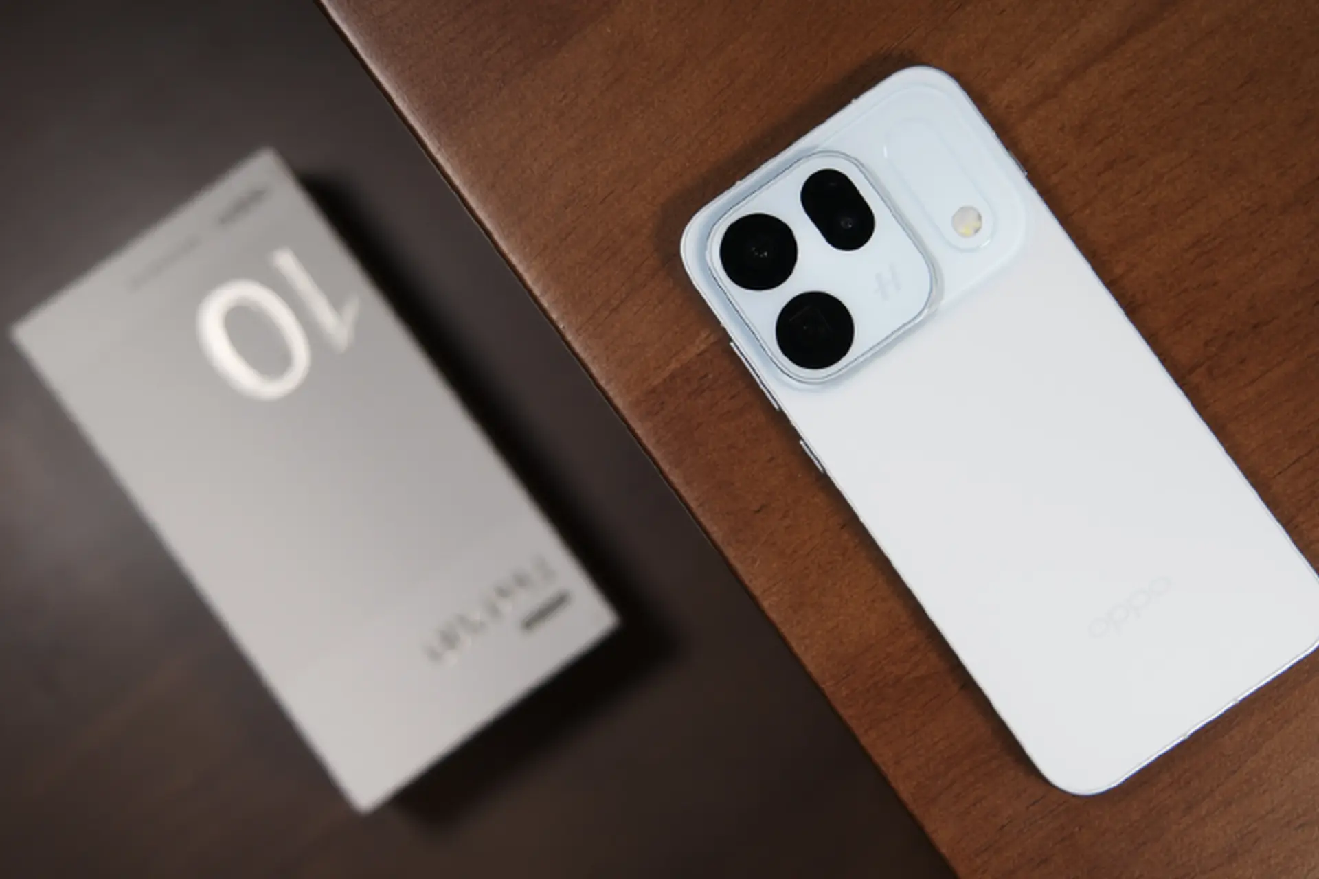 Trên tay OPPO Find X10: Flagship tiêu chuẩn với cách tiếp cận đầy khác biệt